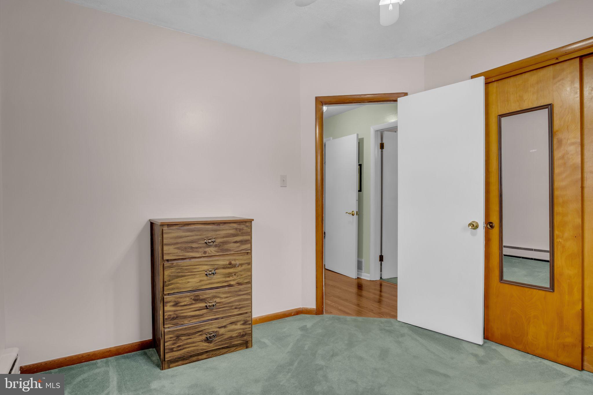 NOLL MANOR - Residential