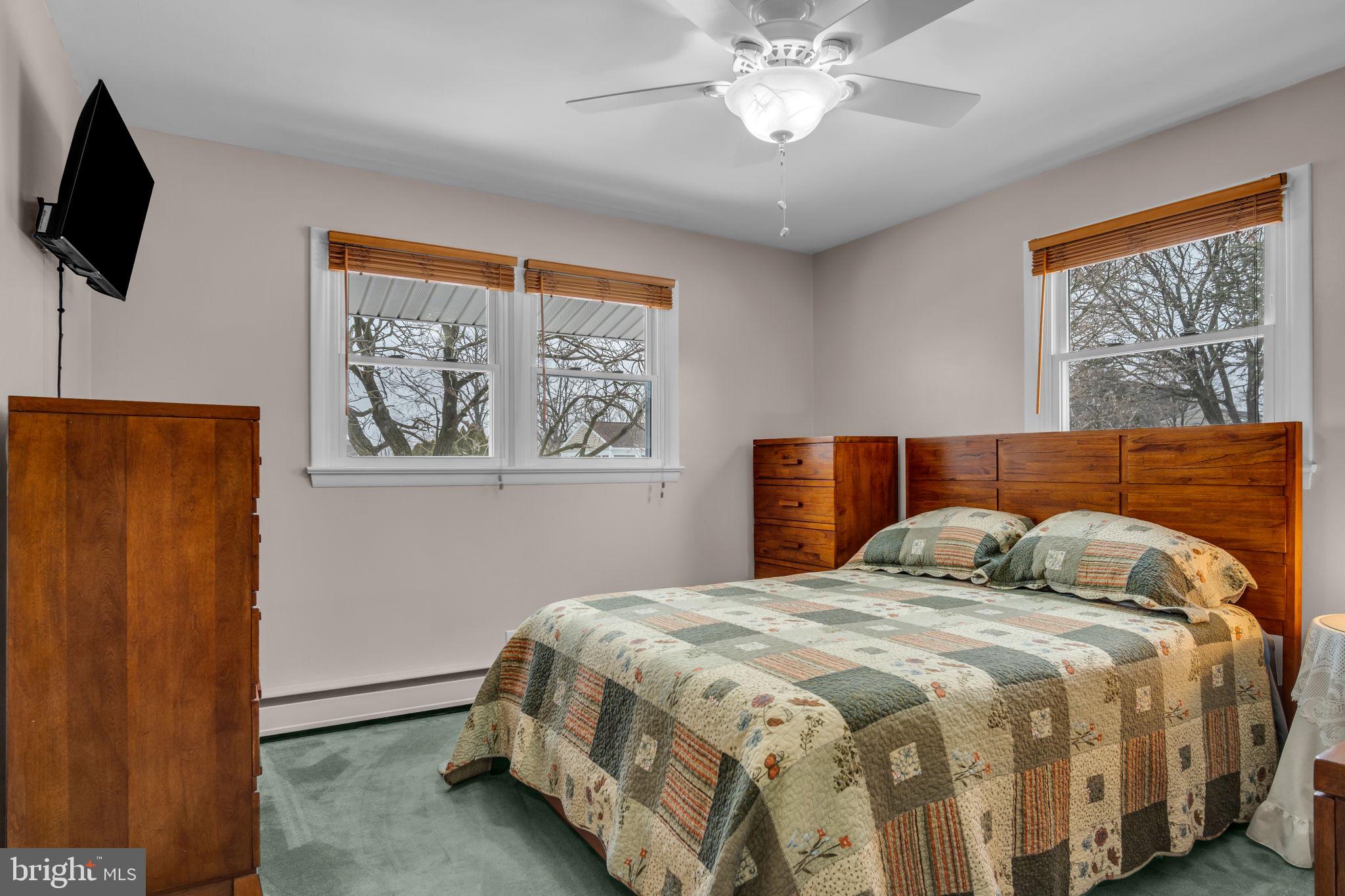 NOLL MANOR - Residential