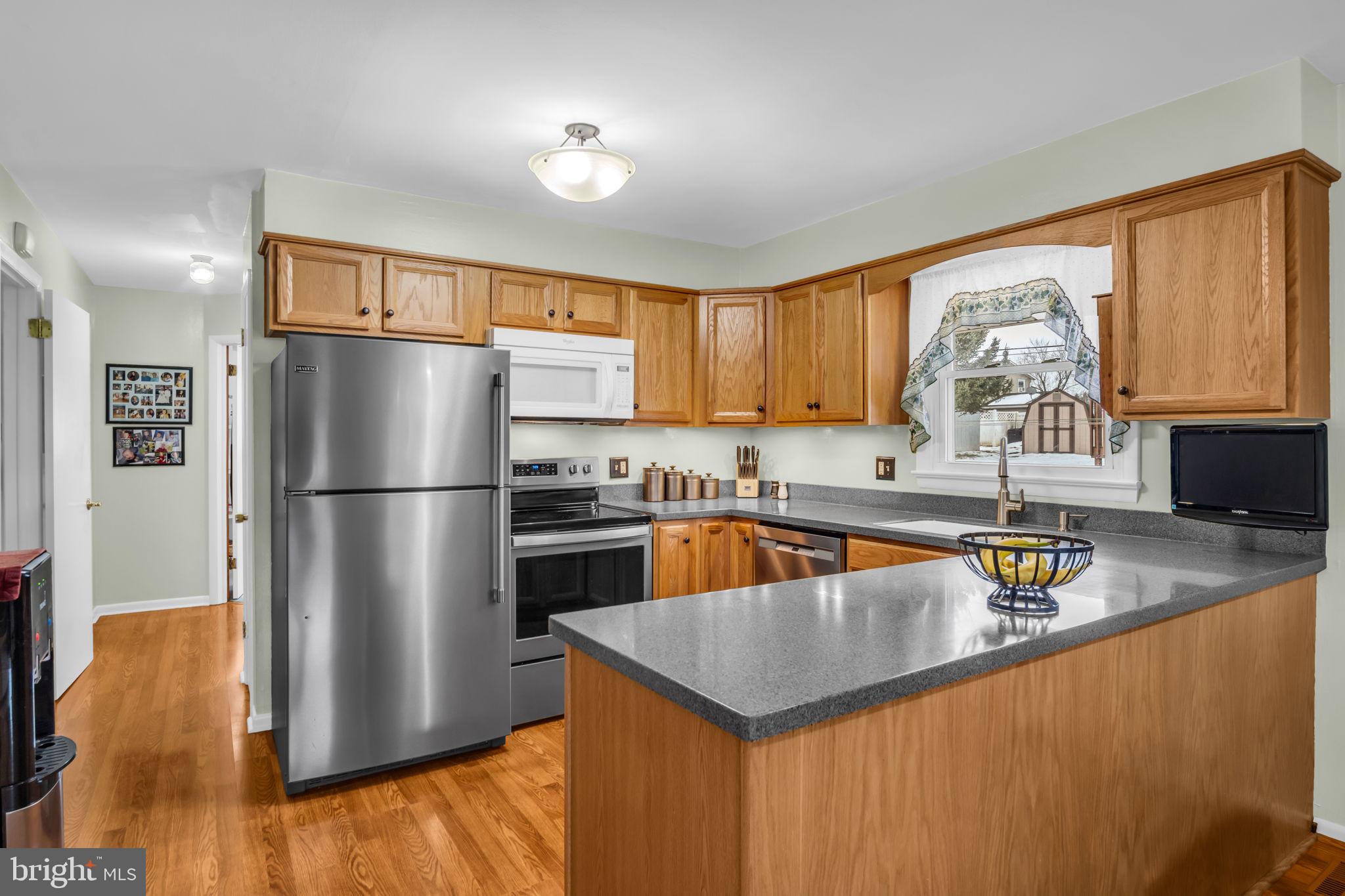 NOLL MANOR - Residential