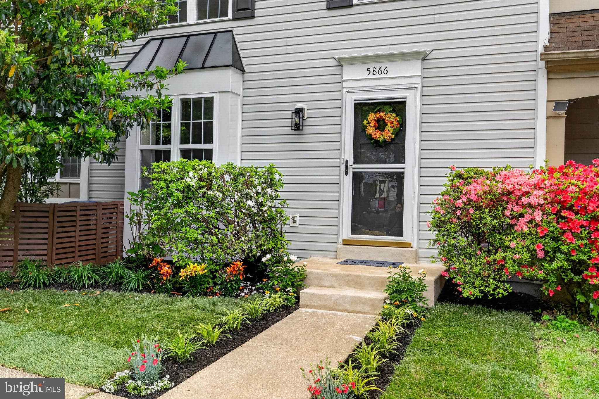 BURKE CENTRE - Residential