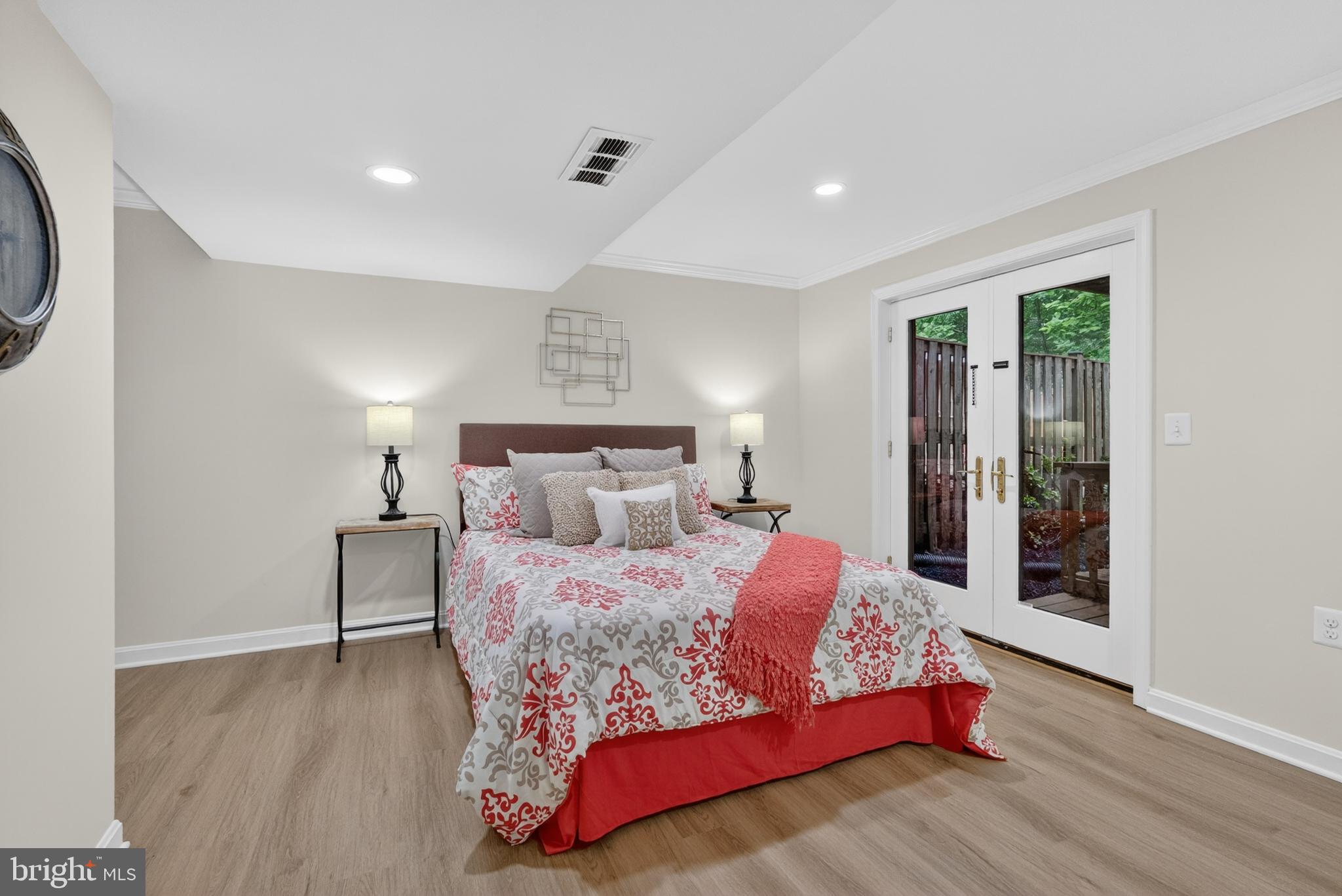 BURKE CENTRE - Residential