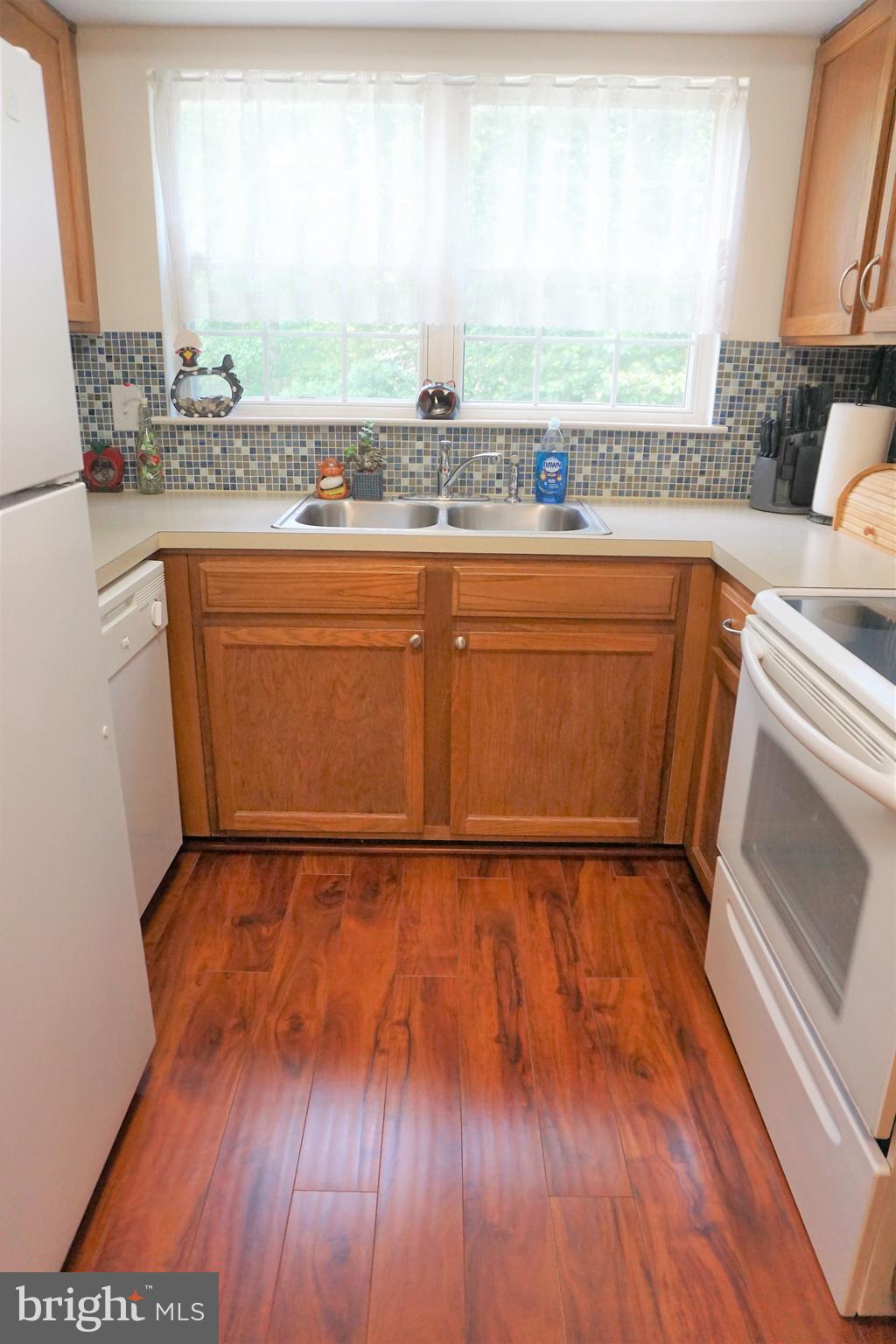 SECOND ANTIETAM - Residential Lease