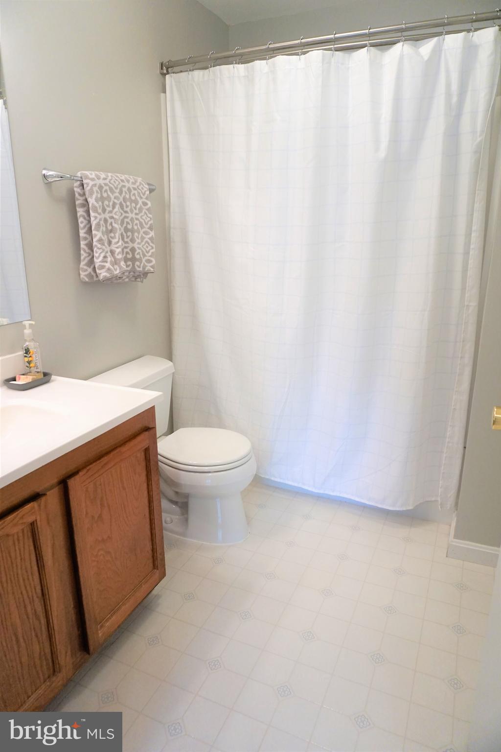 SECOND ANTIETAM - Residential Lease