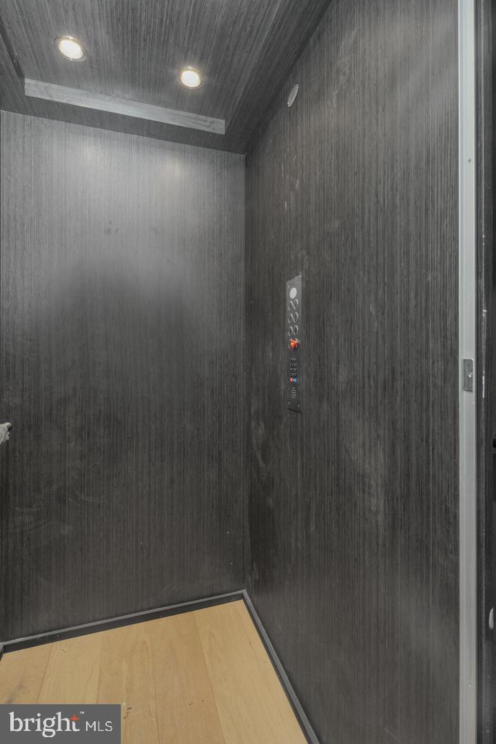 OLD CITY - Residential