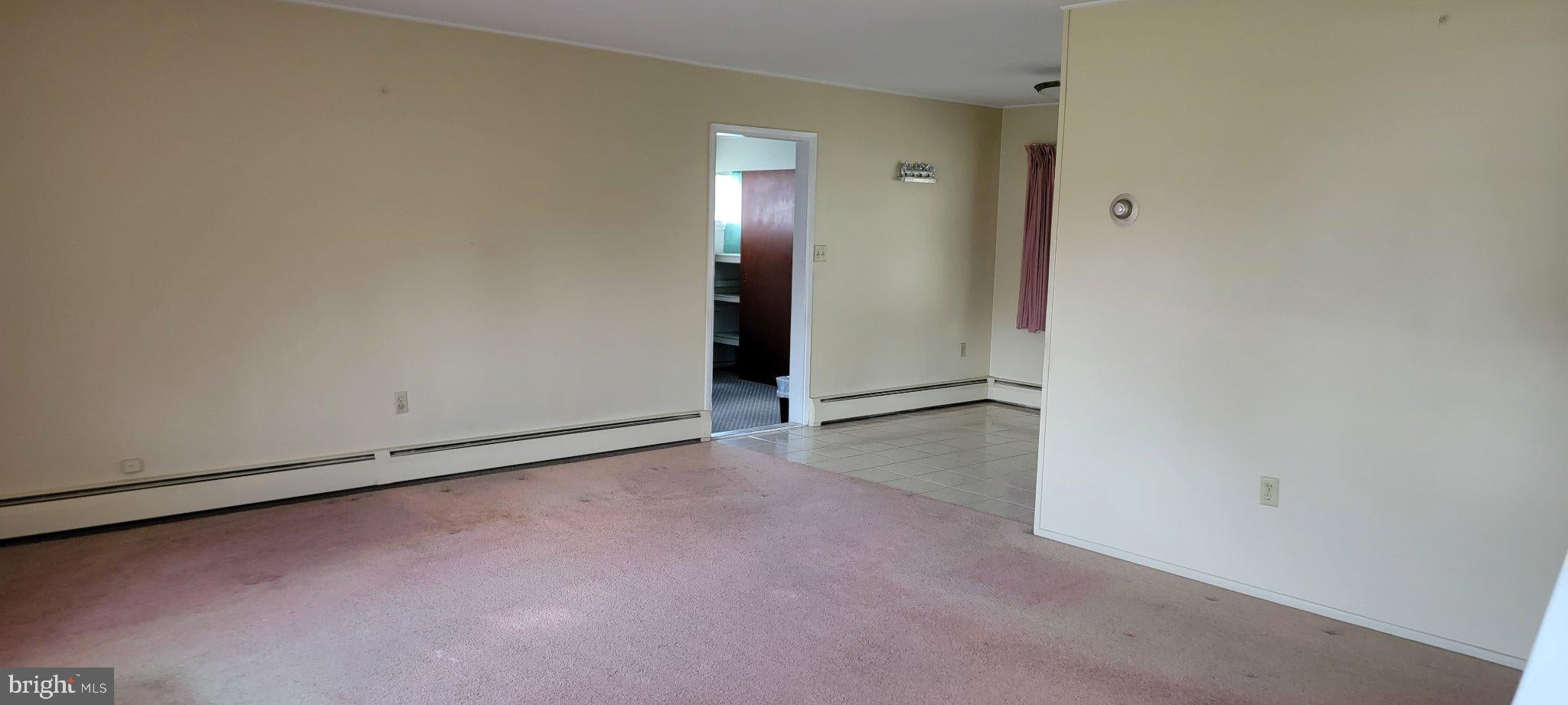 7 JUNEWOOD DRIVE