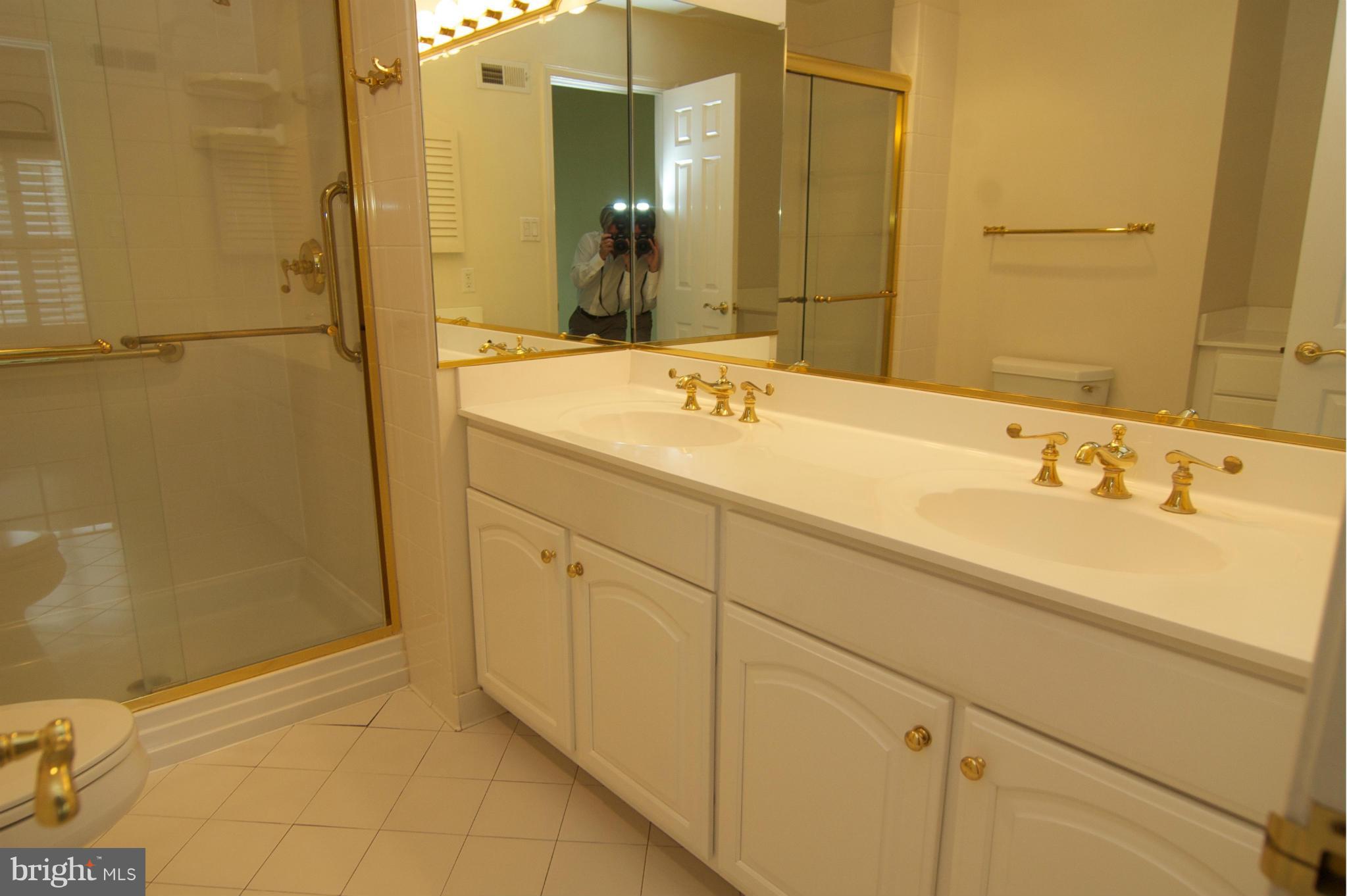 STONEYBROOK - Residential Lease