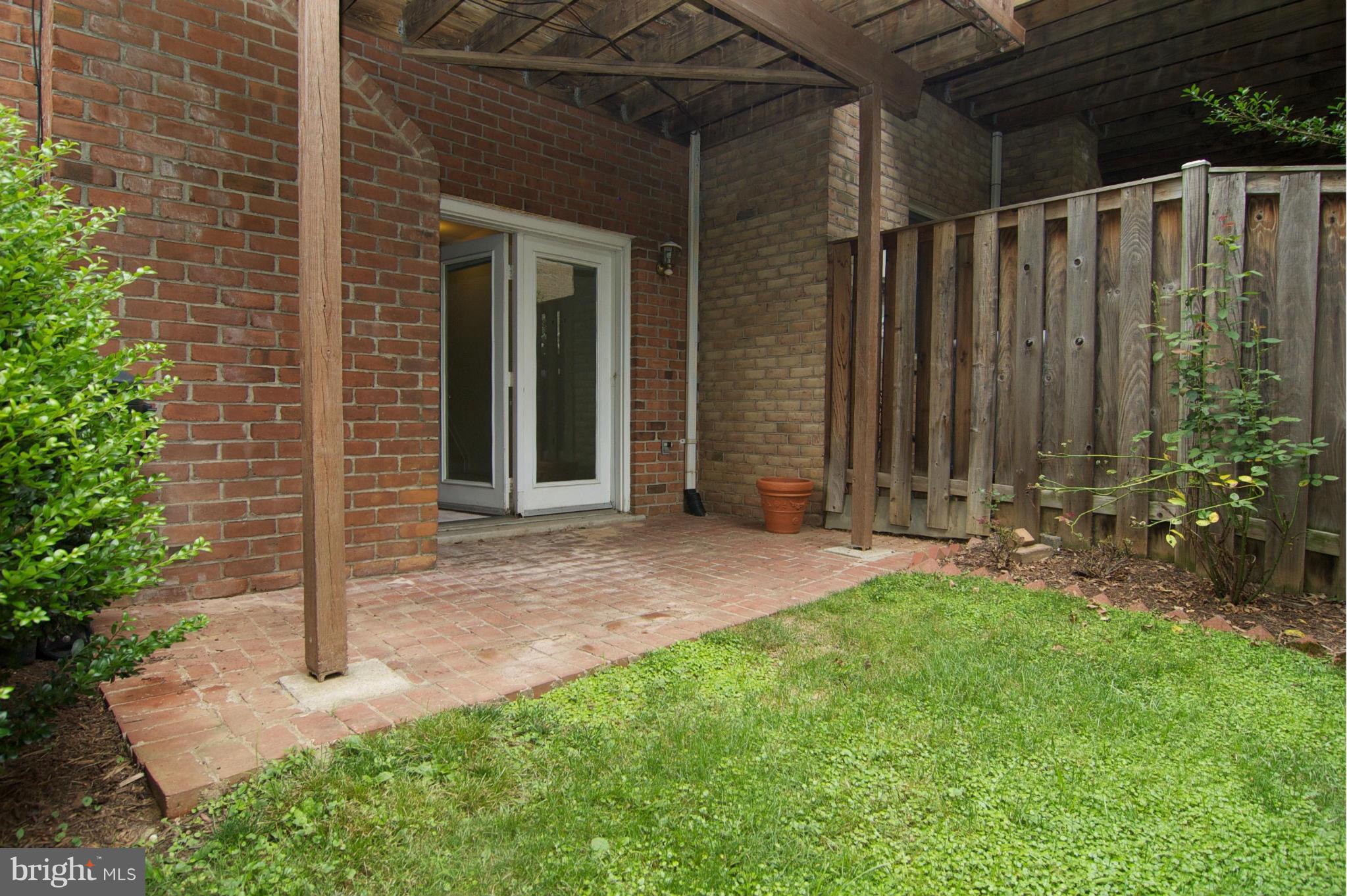 STONEYBROOK - Residential Lease