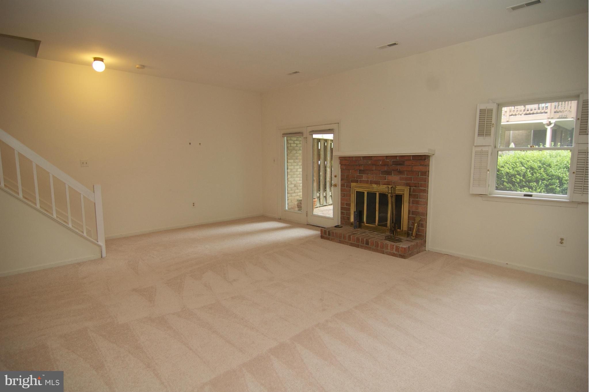 STONEYBROOK - Residential Lease