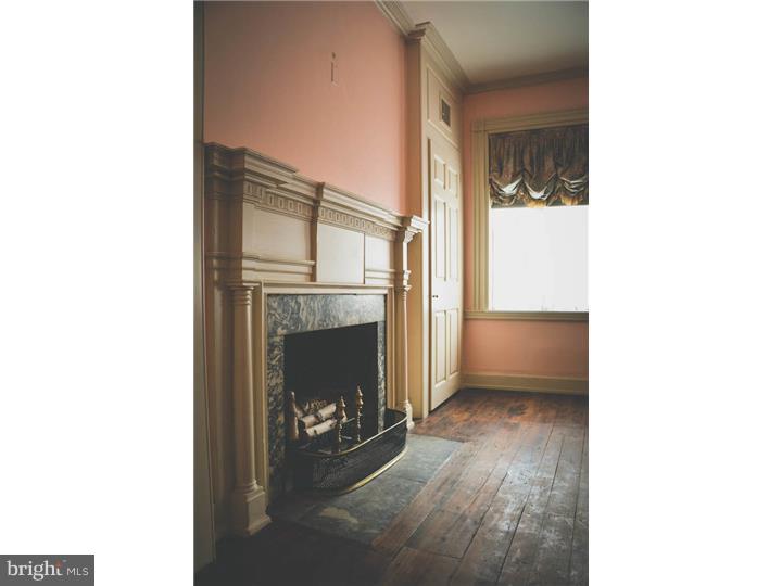 SOCIETY HILL - Residential