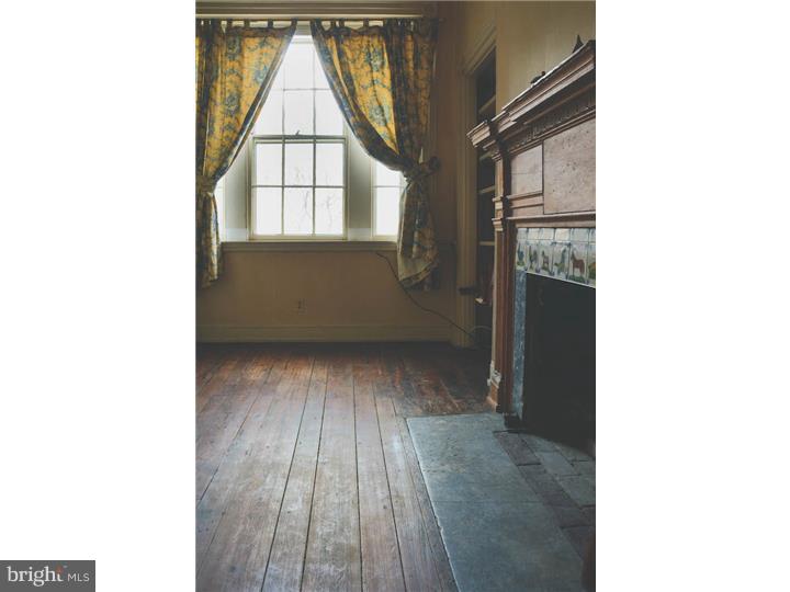 SOCIETY HILL - Residential