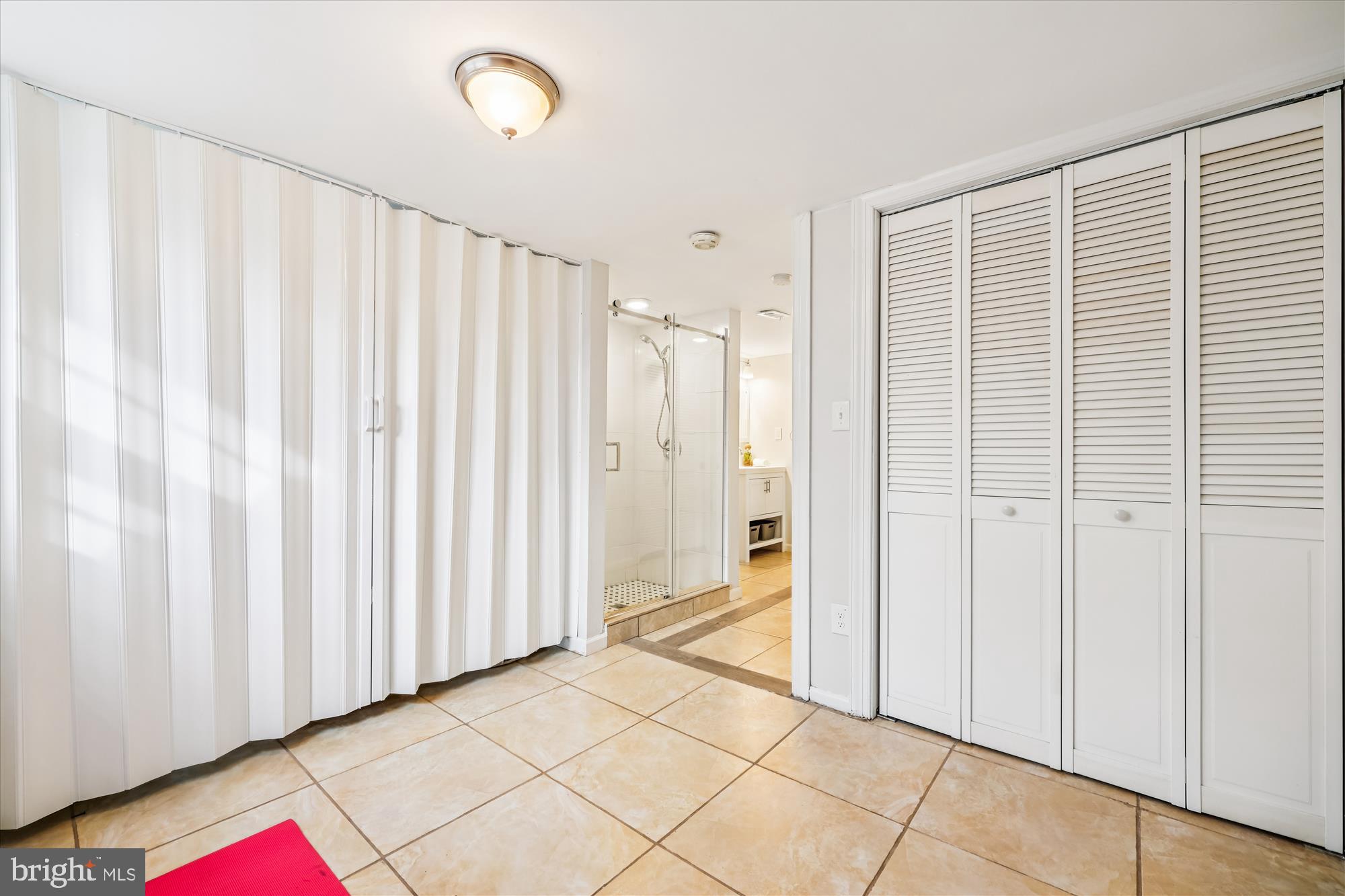 DARNESTOWN OUTSIDE - Residential