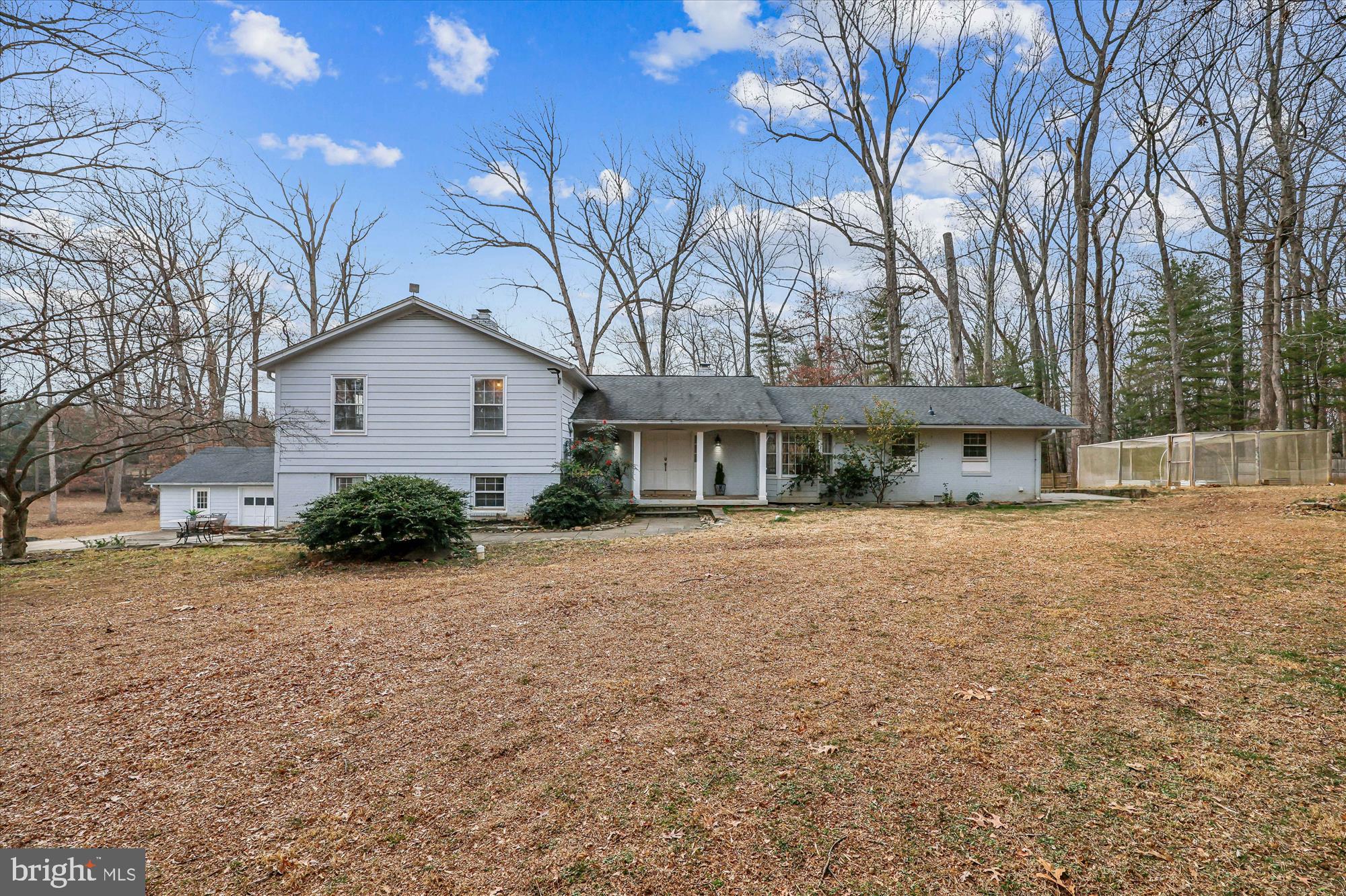 DARNESTOWN OUTSIDE - Residential