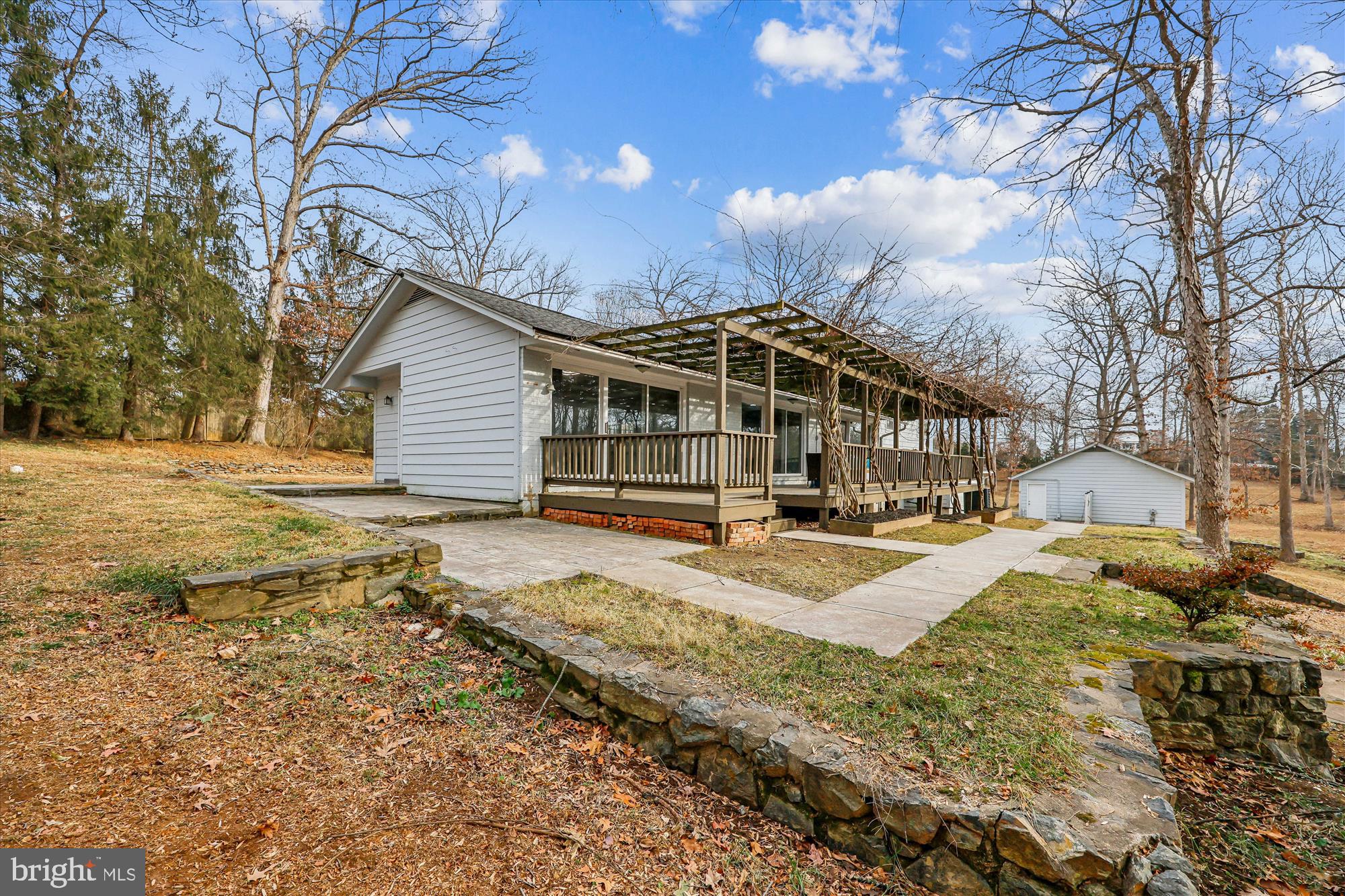 DARNESTOWN OUTSIDE - Residential