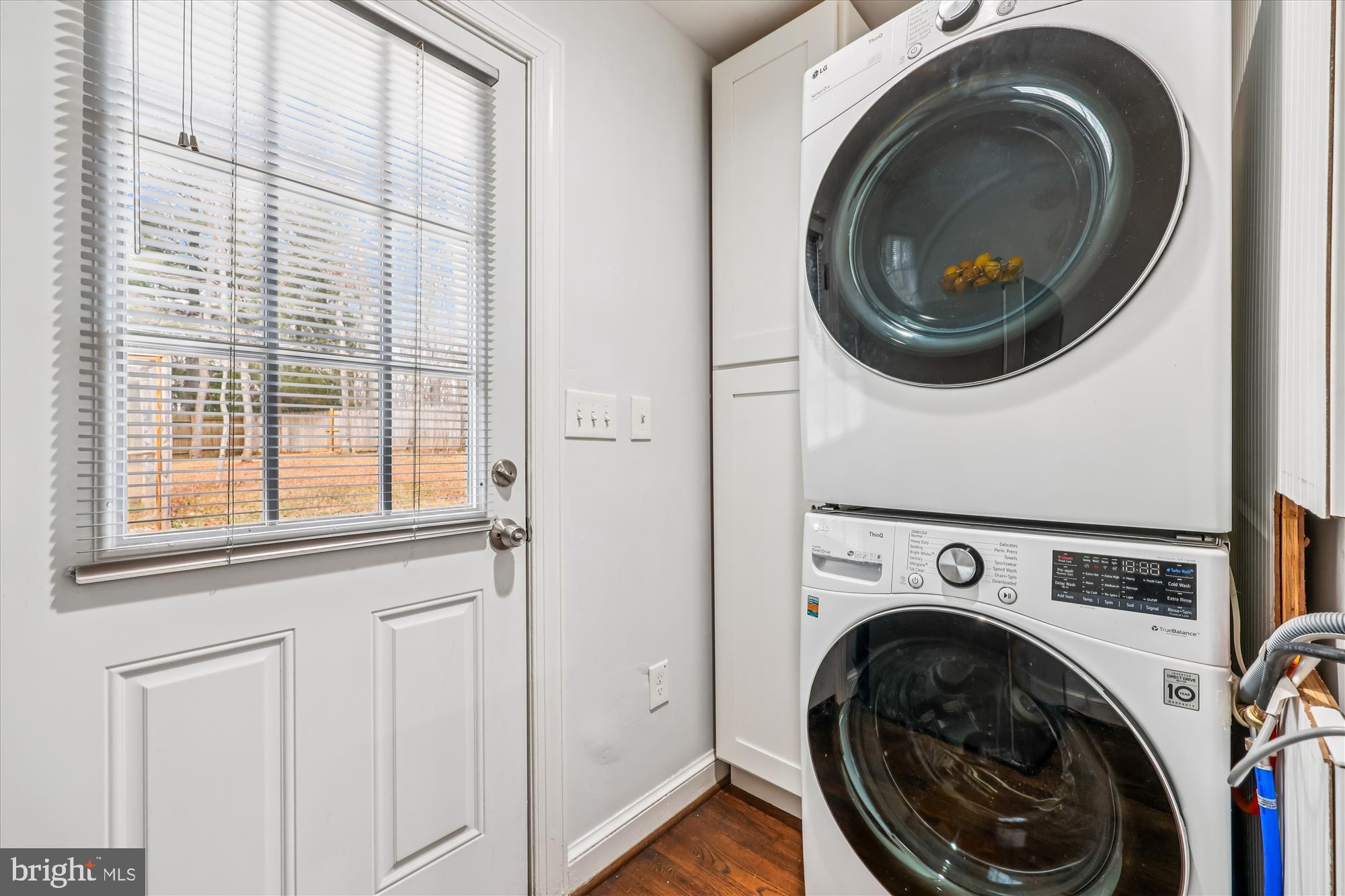 DARNESTOWN OUTSIDE - Residential