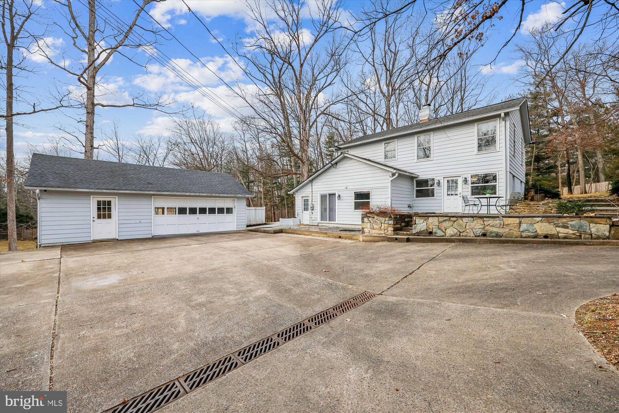 DARNESTOWN OUTSIDE - Residential