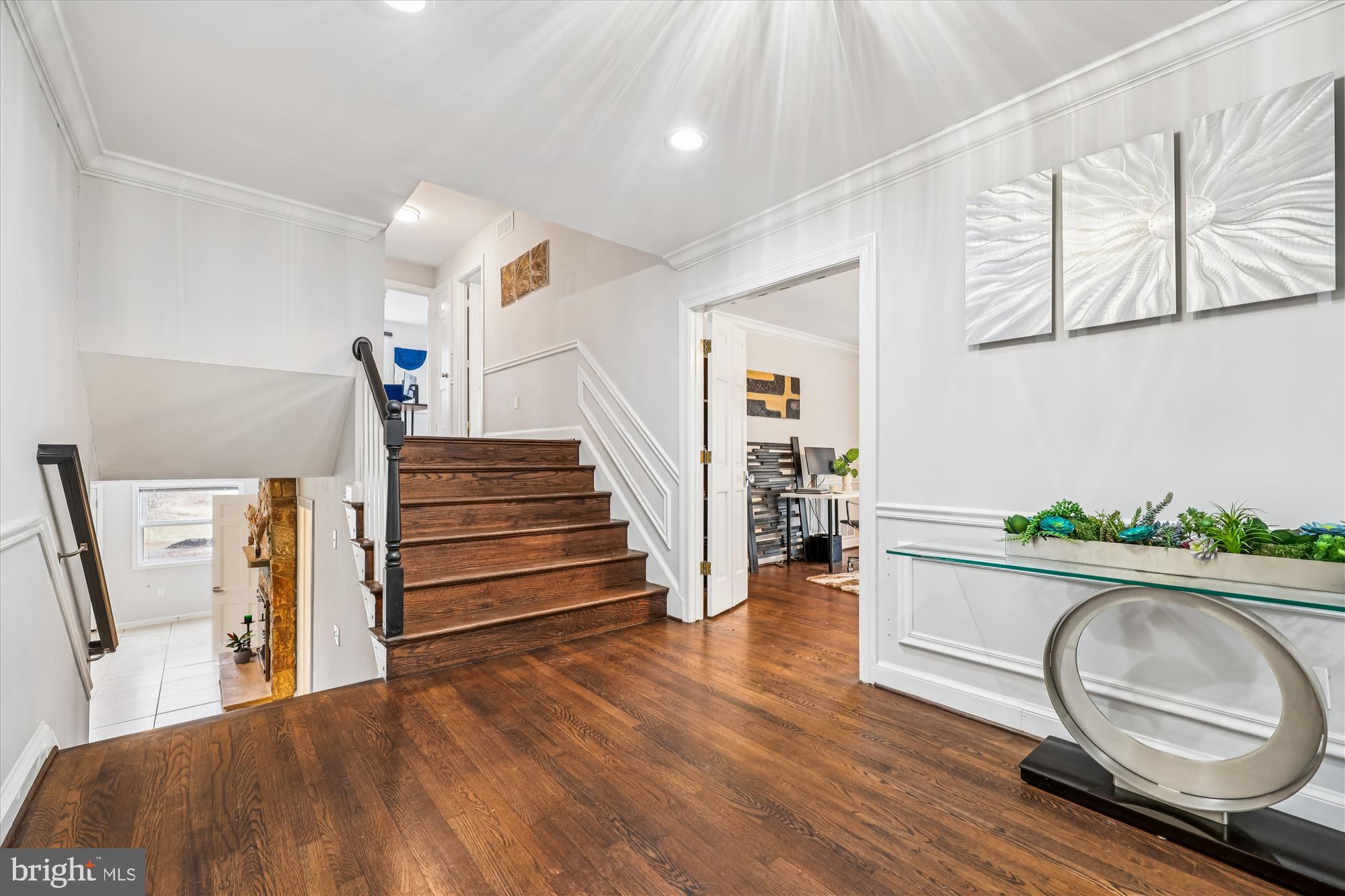 DARNESTOWN OUTSIDE - Residential