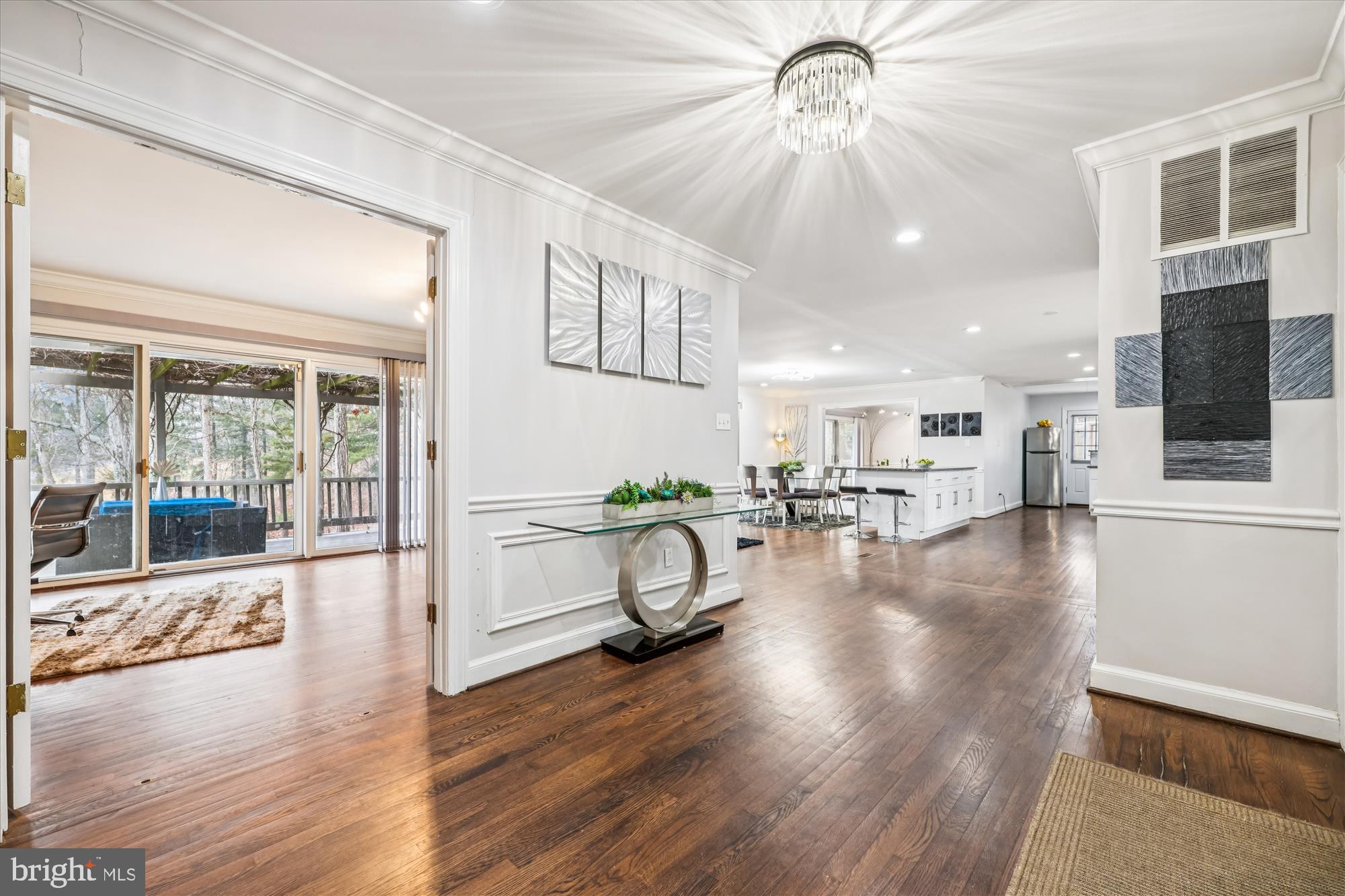 DARNESTOWN OUTSIDE - Residential