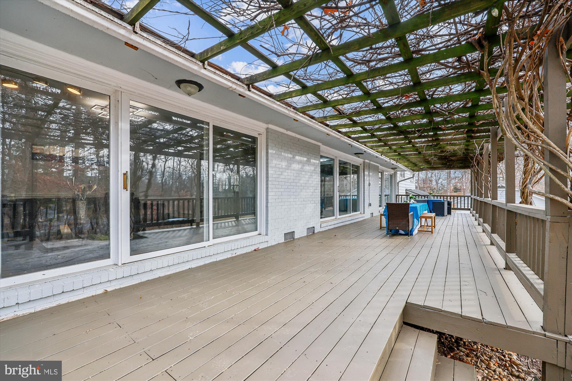 DARNESTOWN OUTSIDE - Residential