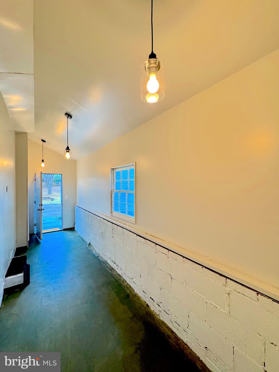 DARNESTOWN OUTSIDE - Residential