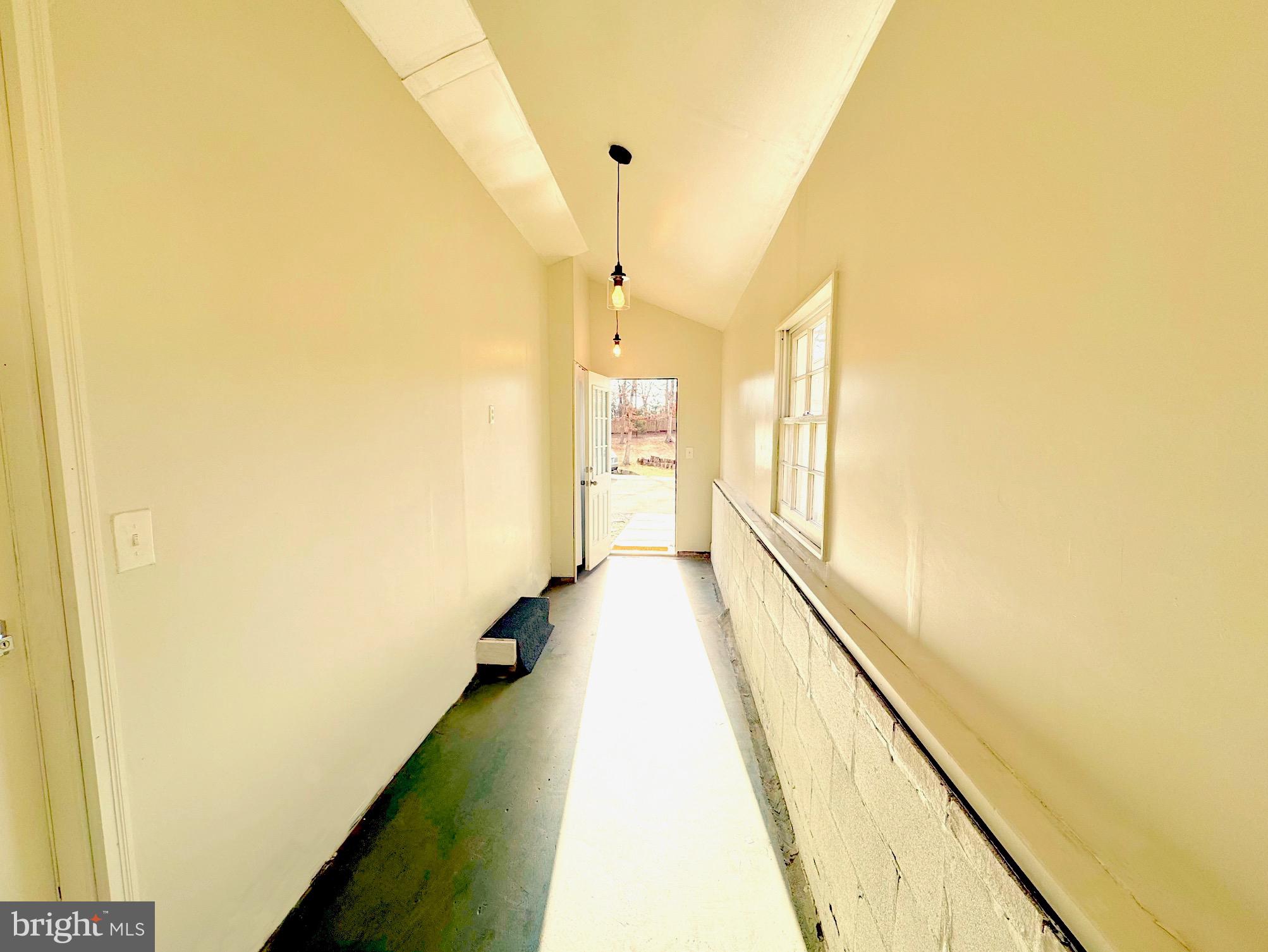 DARNESTOWN OUTSIDE - Residential