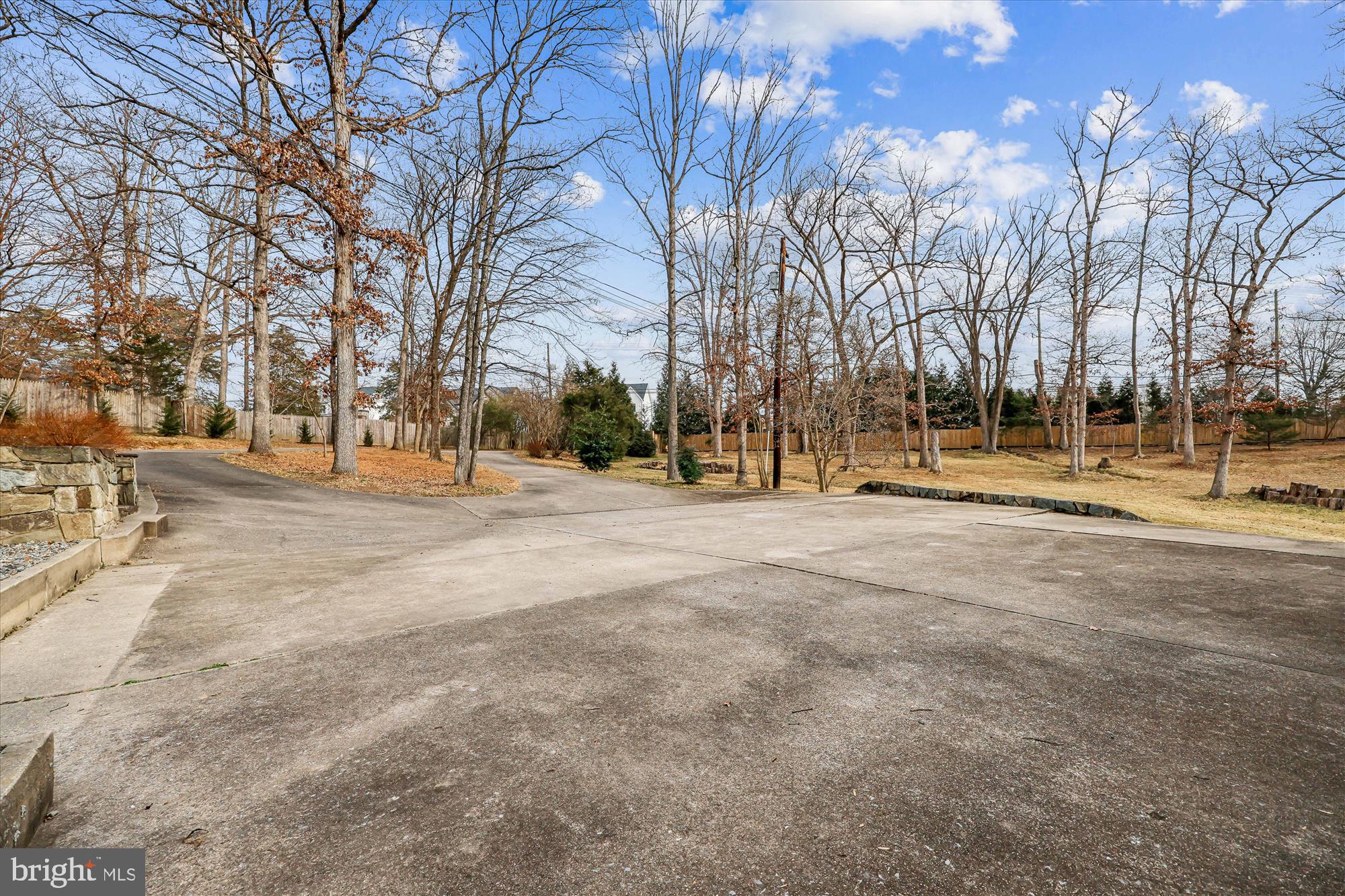 DARNESTOWN OUTSIDE - Residential