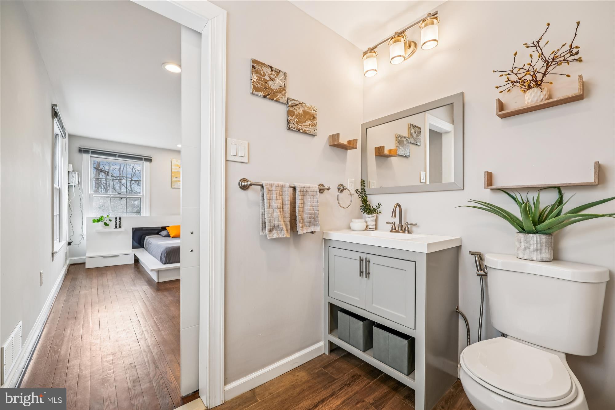 DARNESTOWN OUTSIDE - Residential