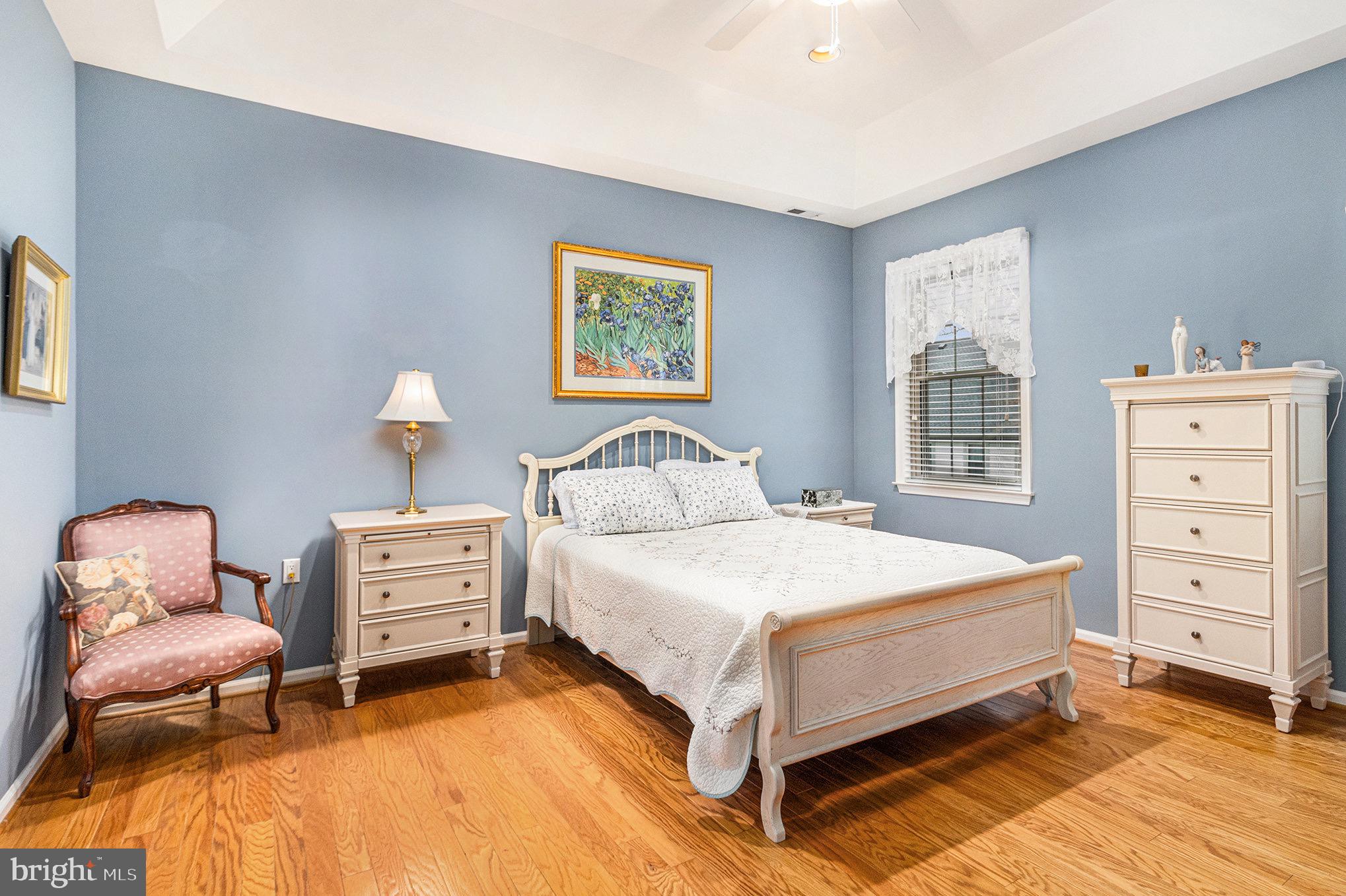 LEGACY OAKS - Residential