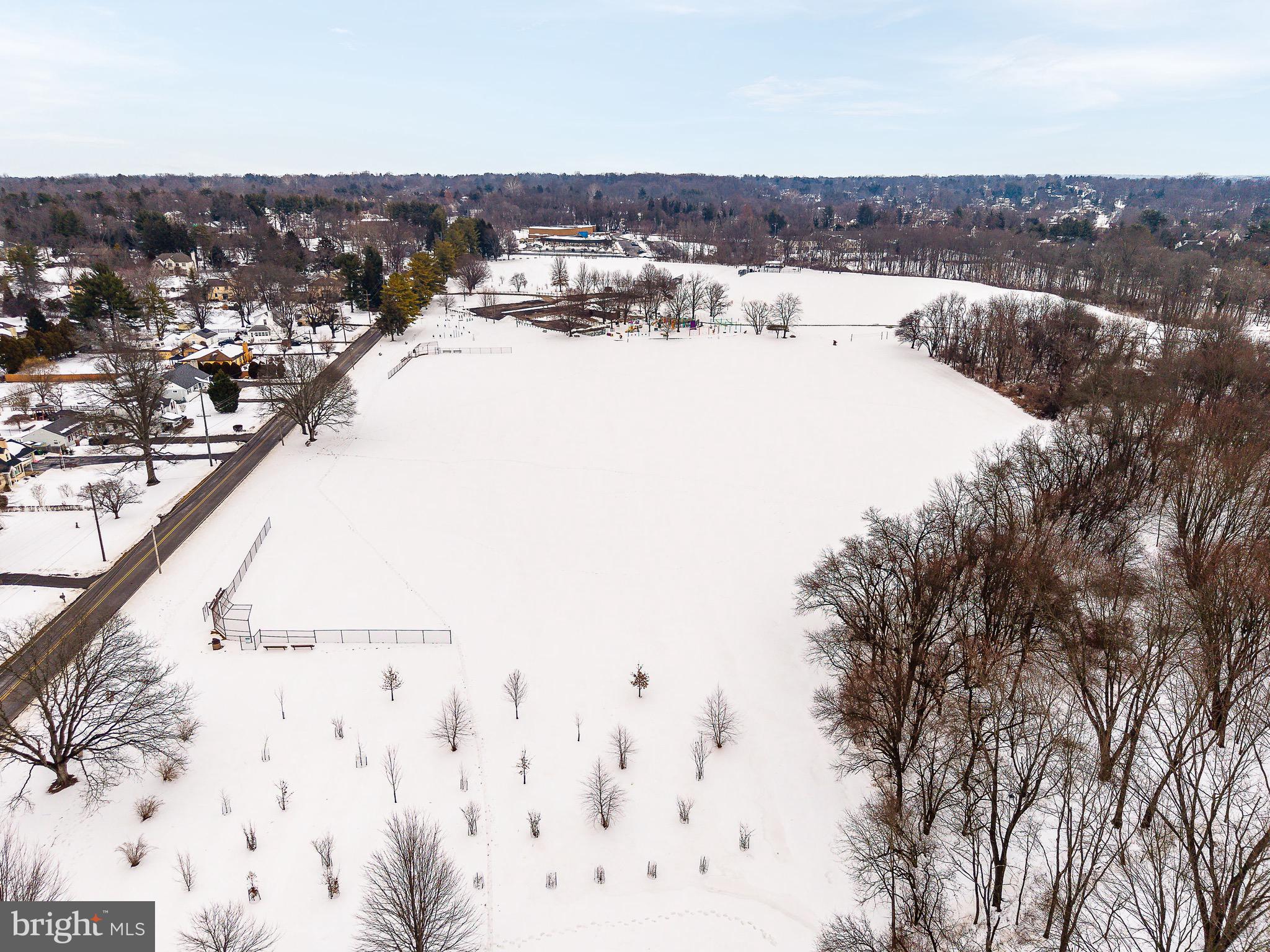 FORT WASHINGTON - Residential