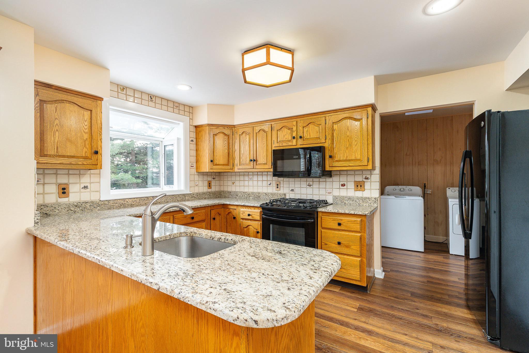 FORT WASHINGTON - Residential