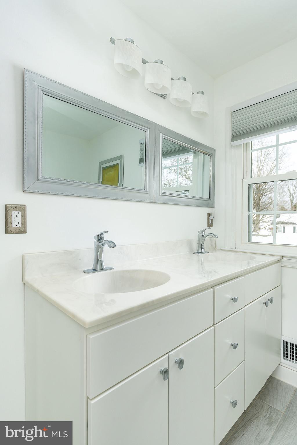 FORT WASHINGTON - Residential