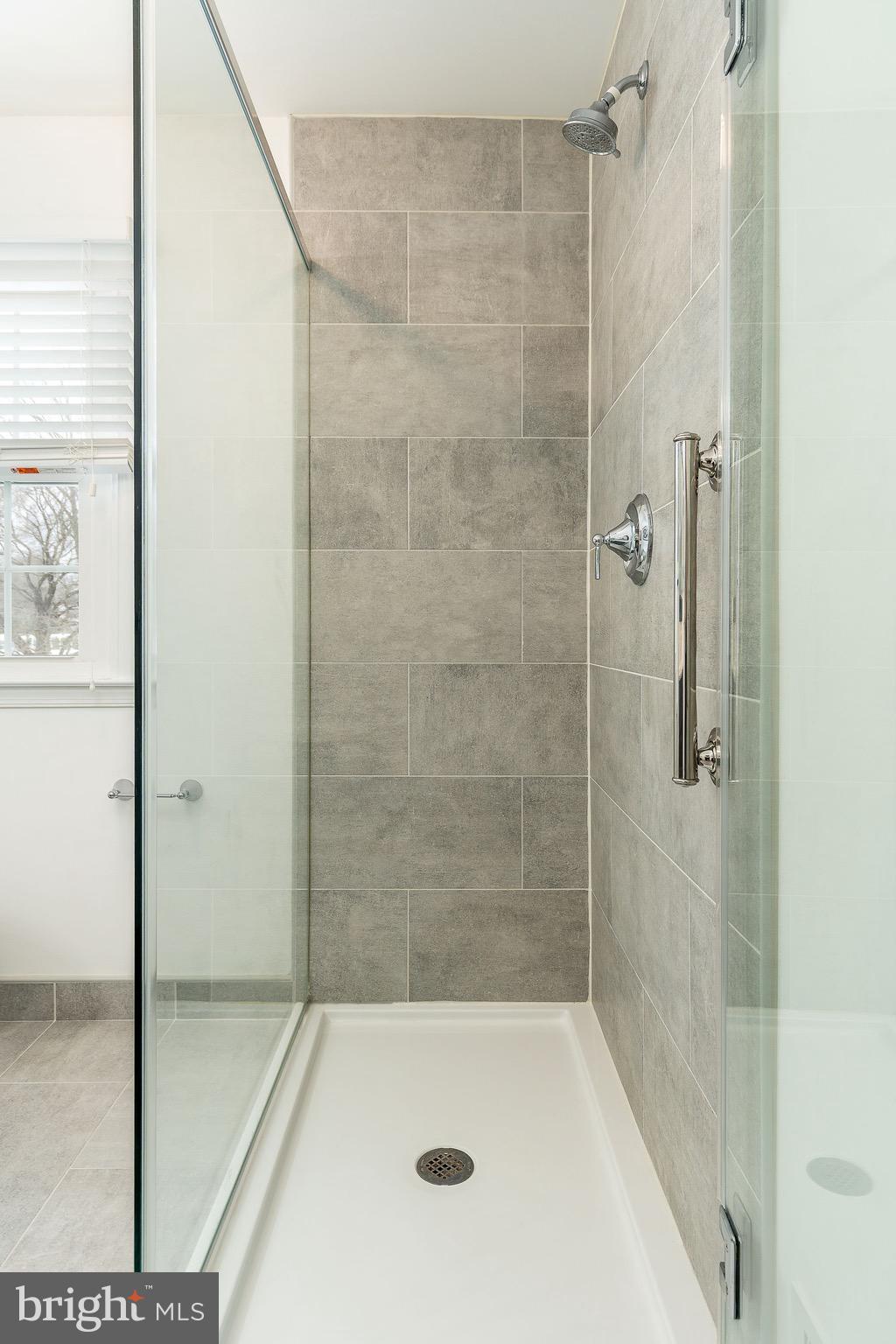 FORT WASHINGTON - Residential