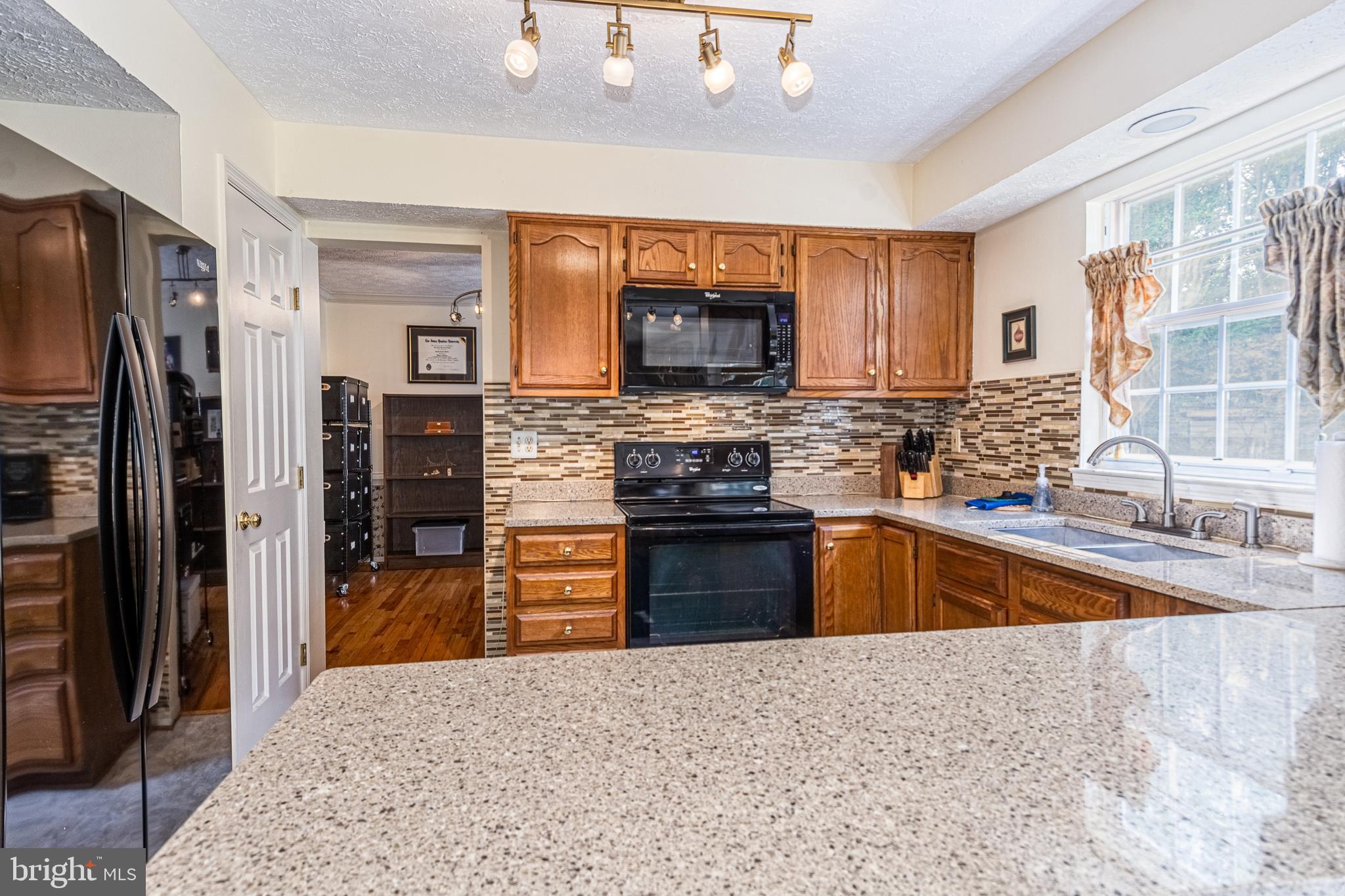 PARKVIEW TRAIL - Residential