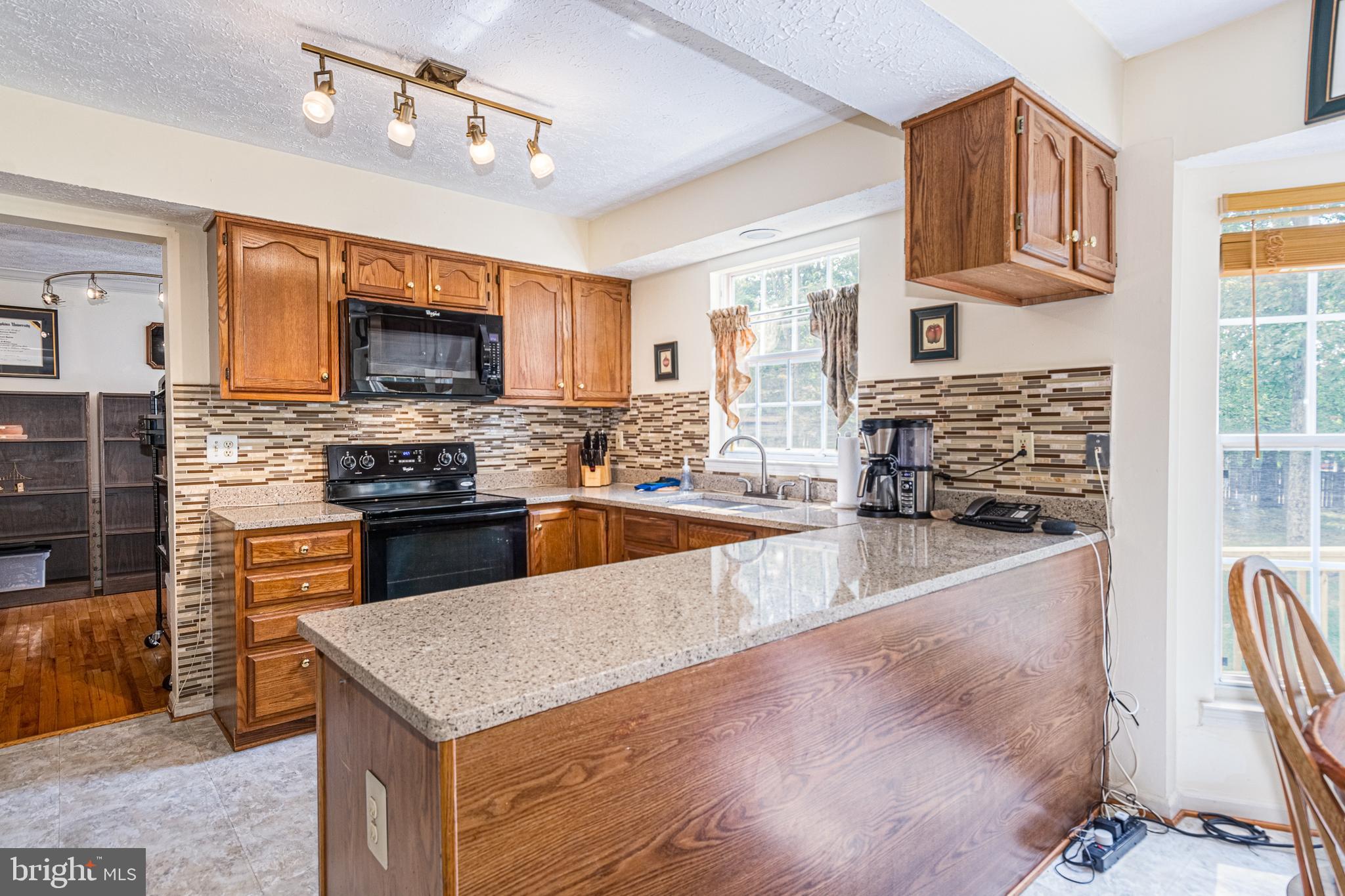 PARKVIEW TRAIL - Residential