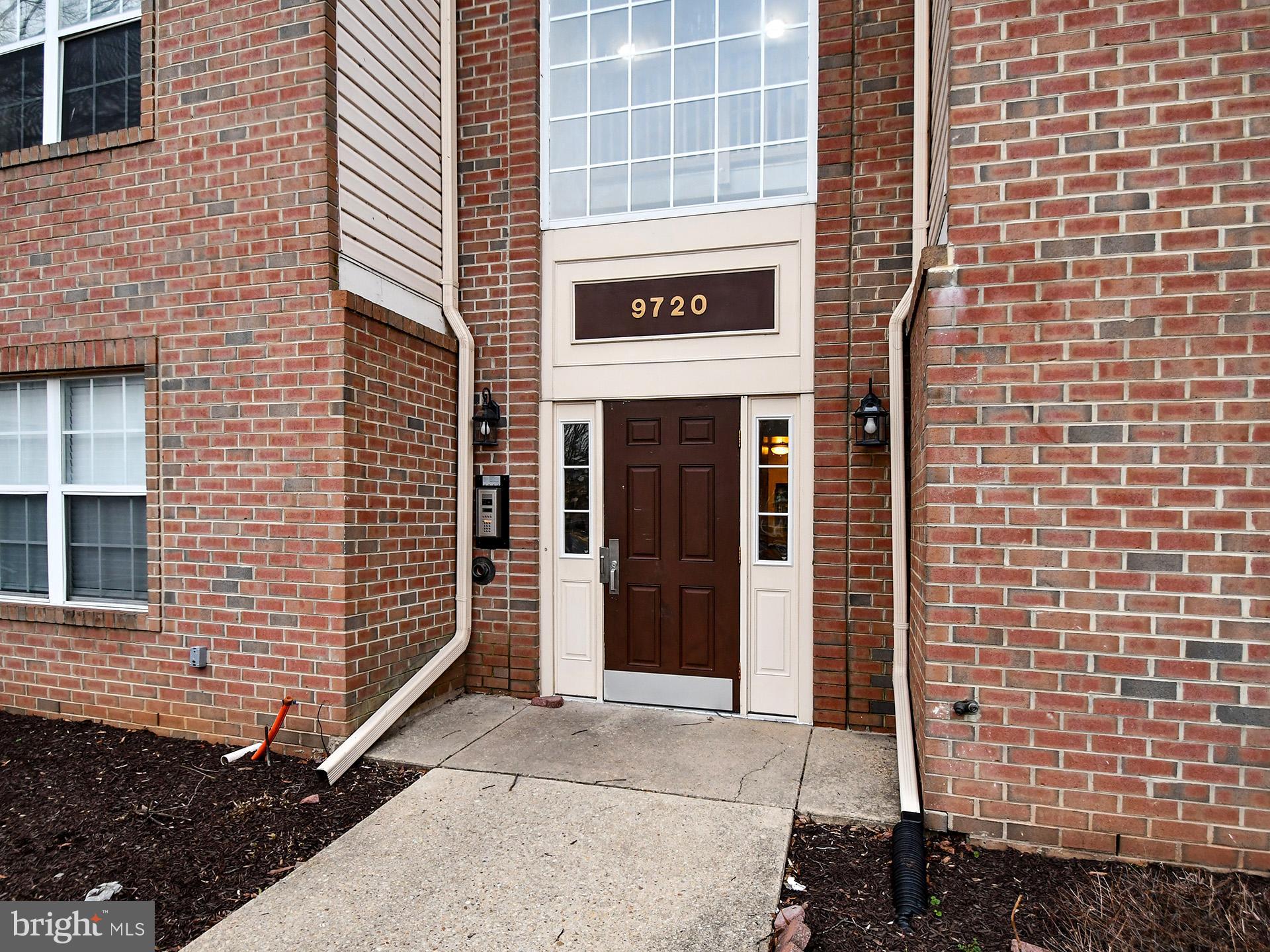 LAKE POINTE AT TOWN CENTER - Residential