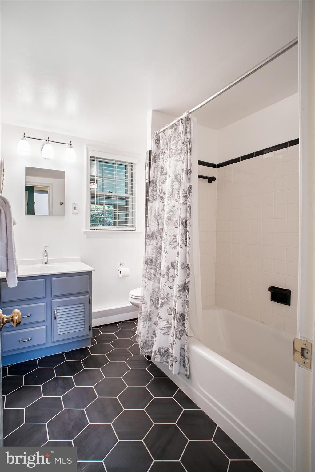 ARLINGWOOD - Residential