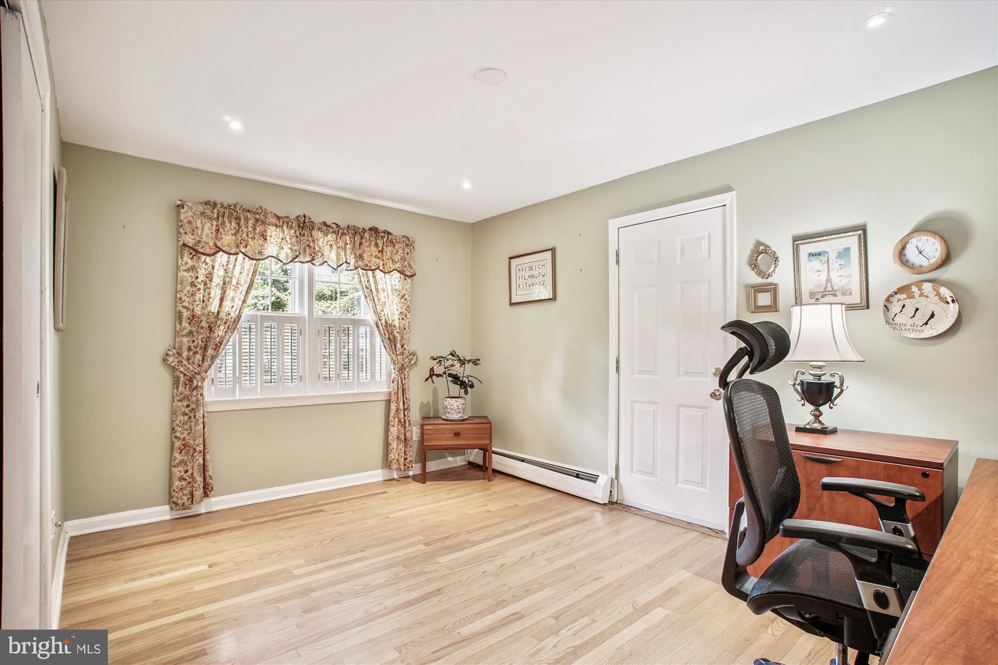 ARLINGWOOD - Residential