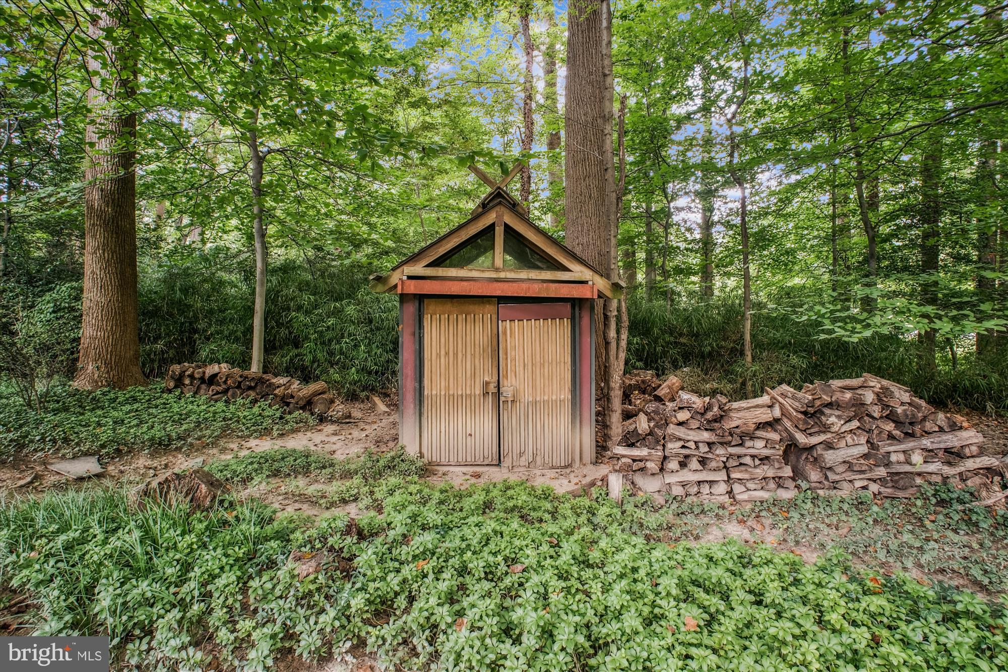 ARLINGWOOD - Residential