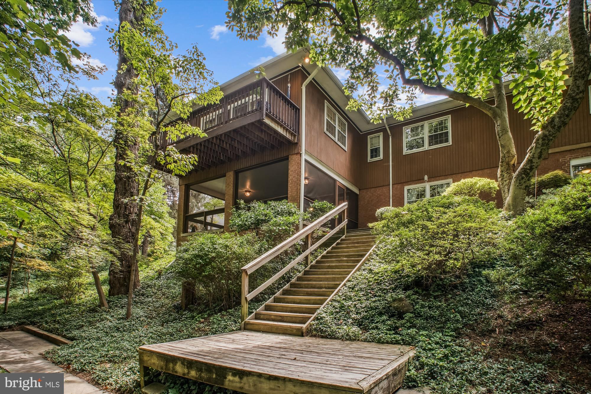 ARLINGWOOD - Residential