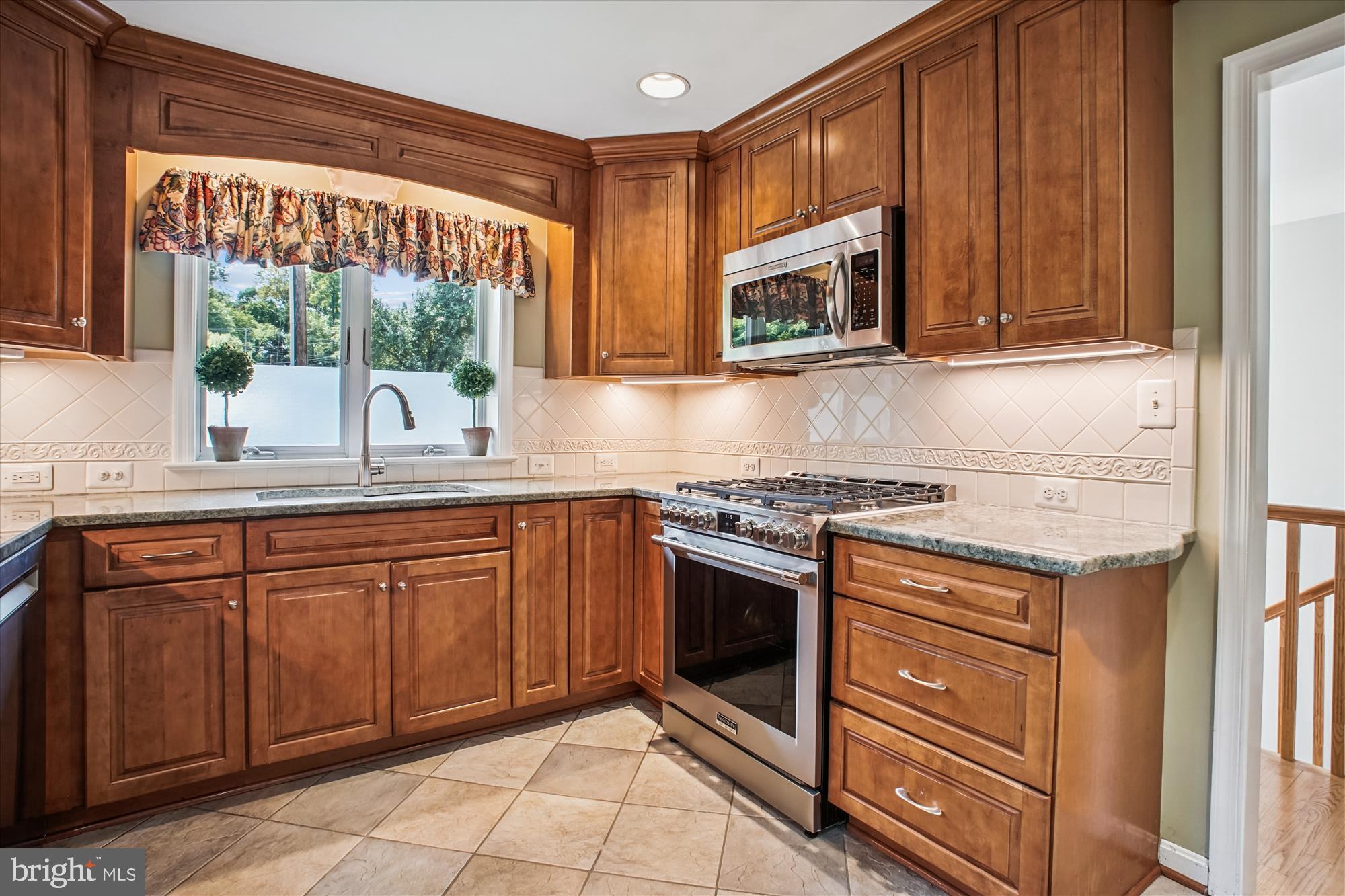 ARLINGWOOD - Residential