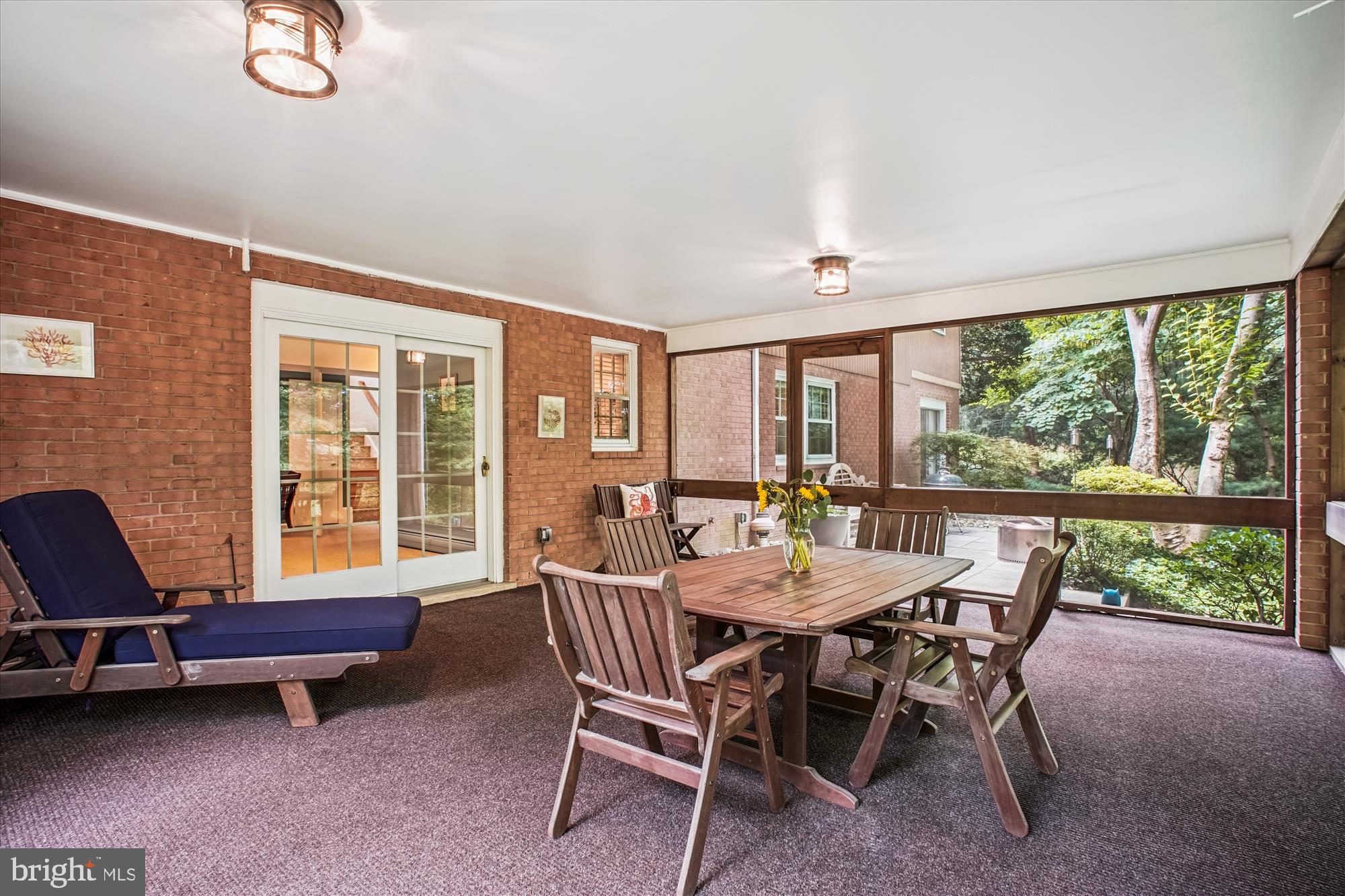 ARLINGWOOD - Residential