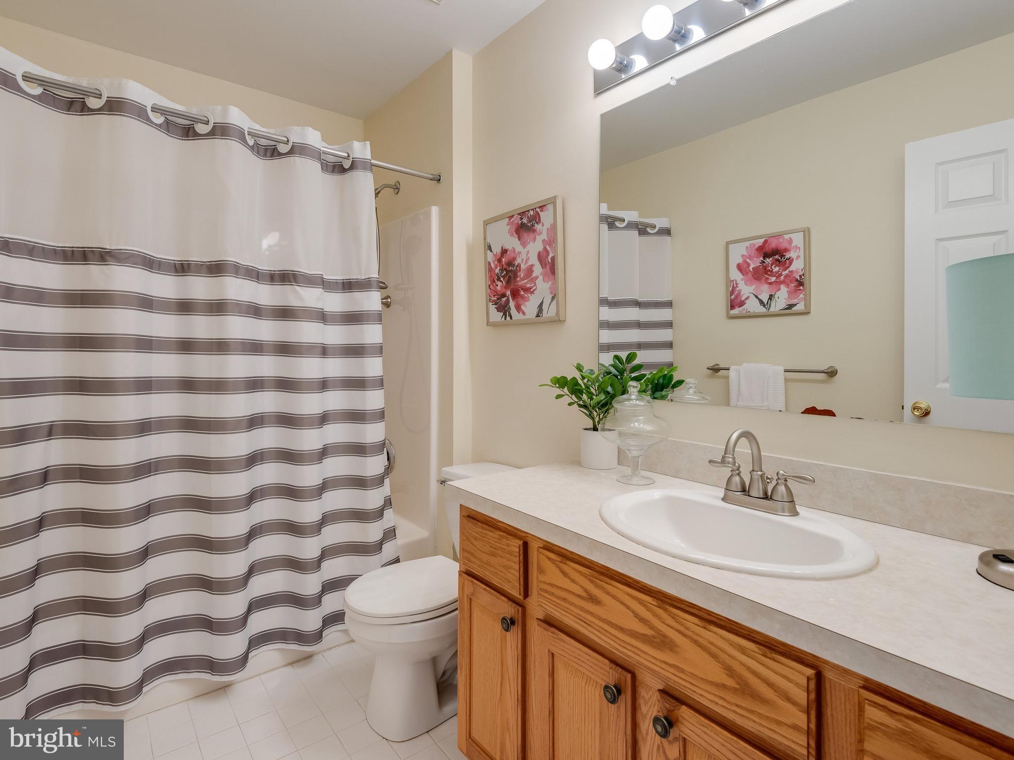 MOOREHALL AT VALLE - Residential