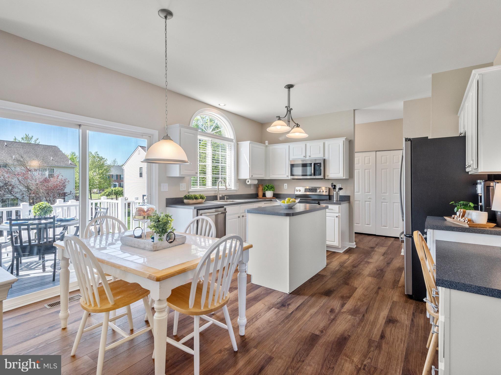 MOOREHALL AT VALLE - Residential