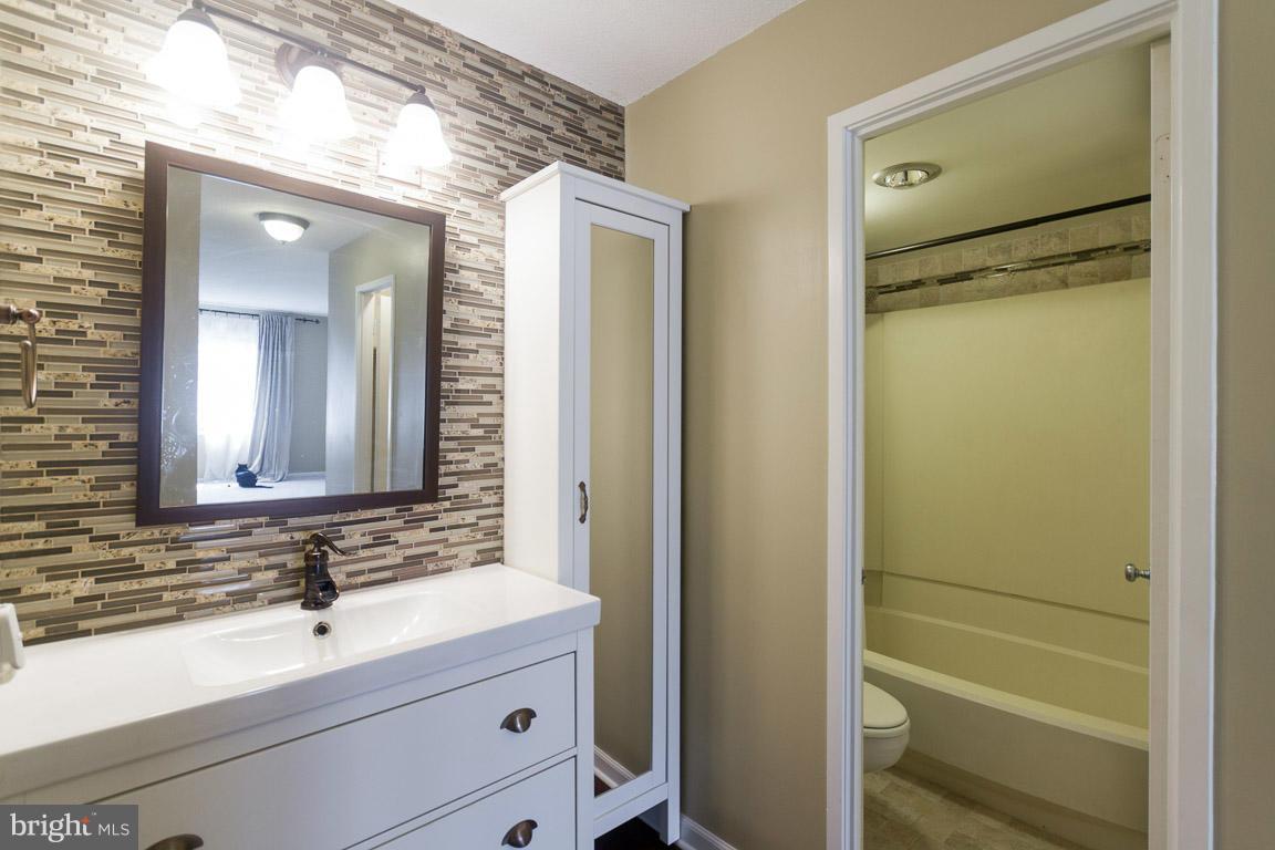 WATERGATE AT LANDMARK - Residential