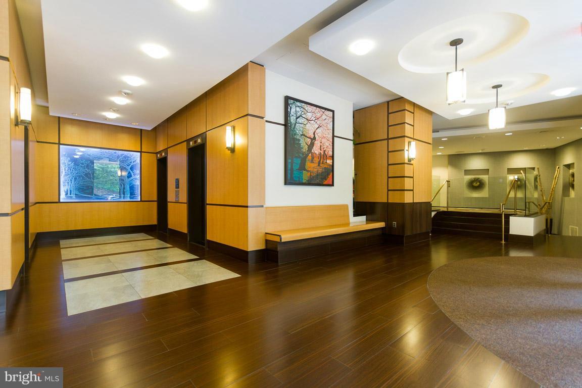 WATERGATE AT LANDMARK - Residential