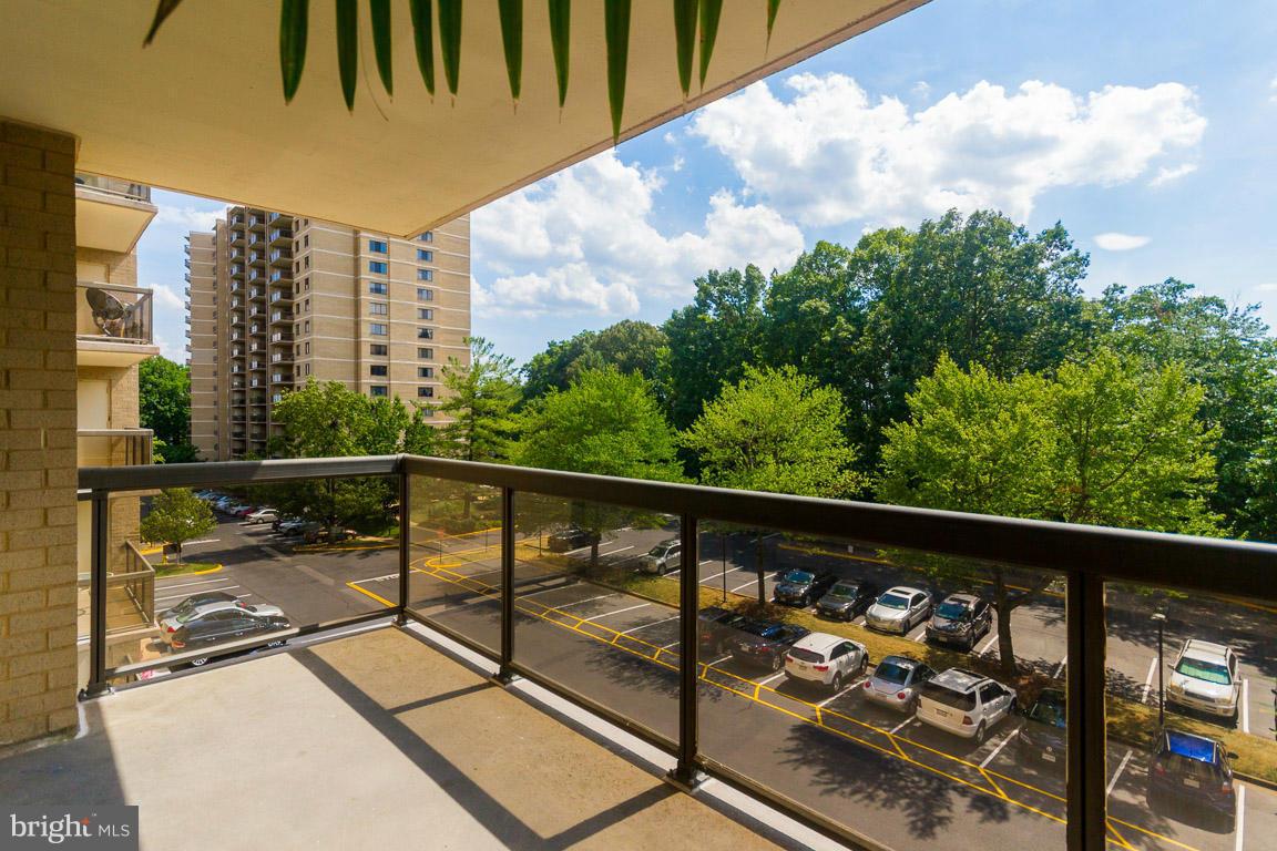 WATERGATE AT LANDMARK - Residential