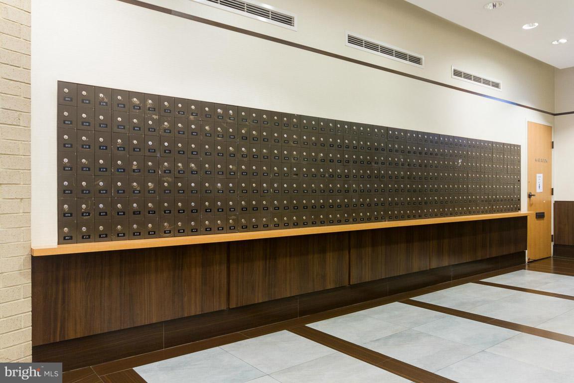 WATERGATE AT LANDMARK - Residential