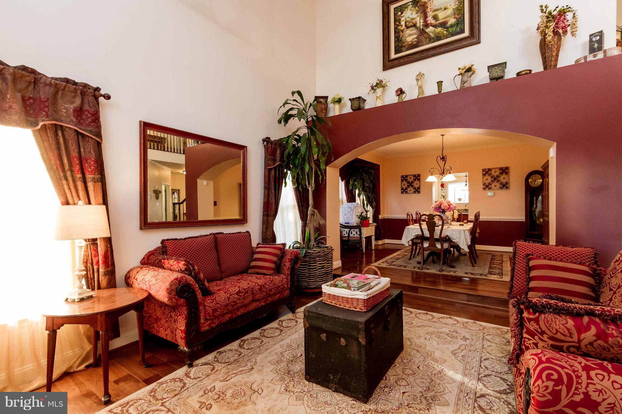 ASHBURN VILLAGE - Residential