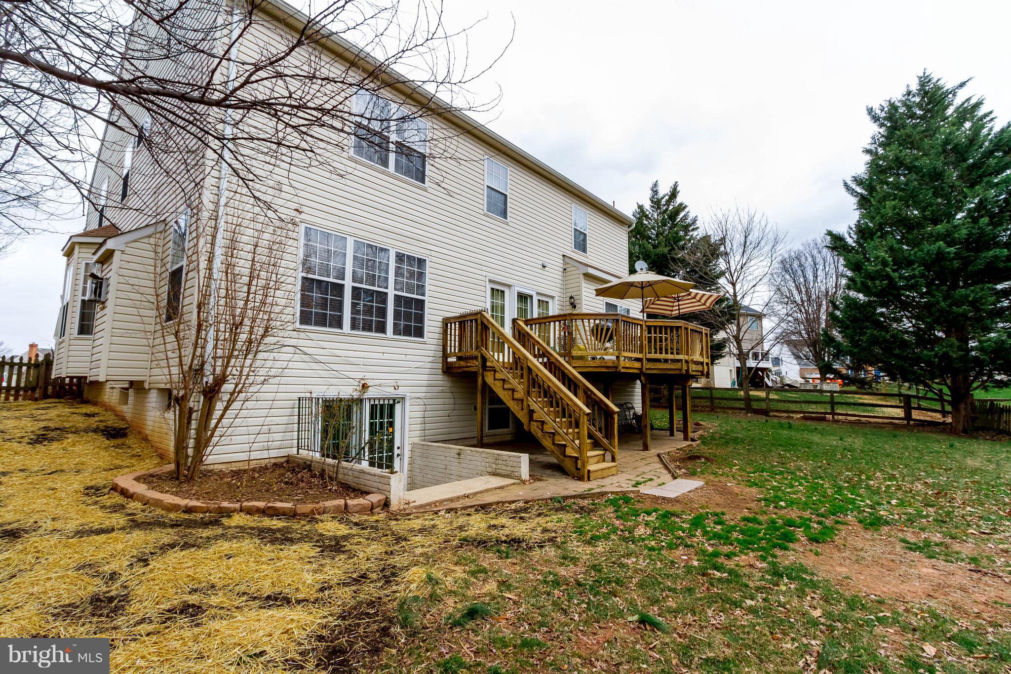 ASHBURN VILLAGE - Residential