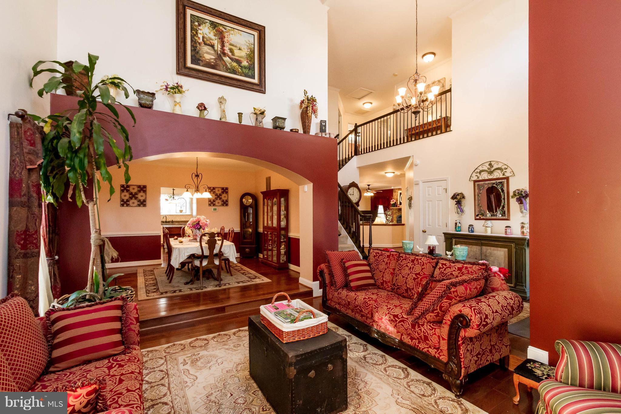 ASHBURN VILLAGE - Residential