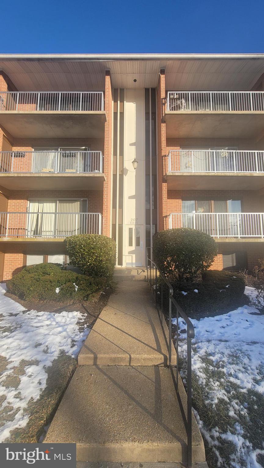 CHESTNUT HILL - Residential Lease